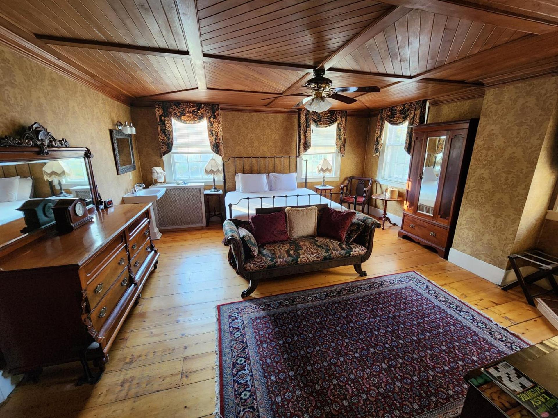 Arlington Inn & Spa photo 40