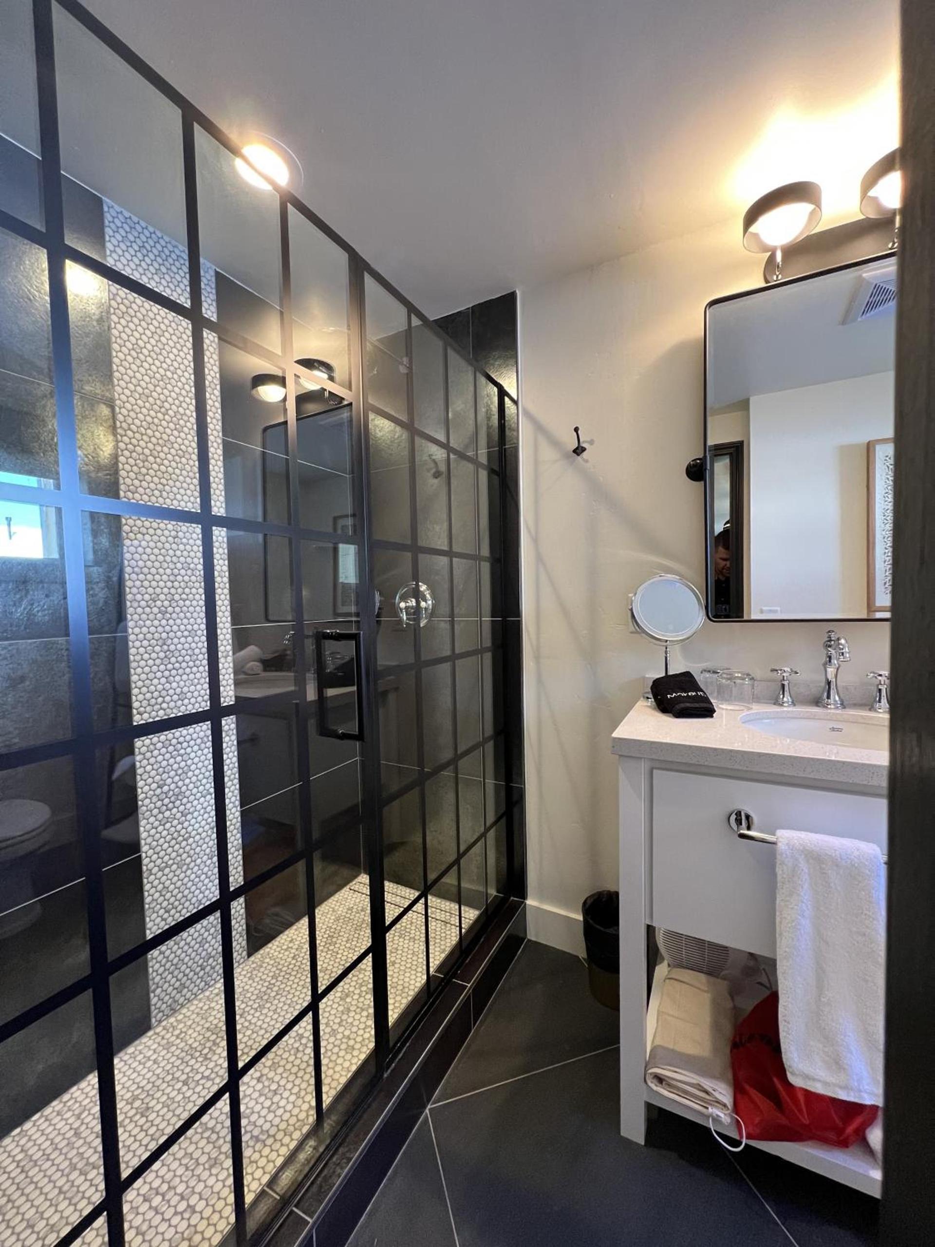 Bespoke Inn Flagstaff photo 42