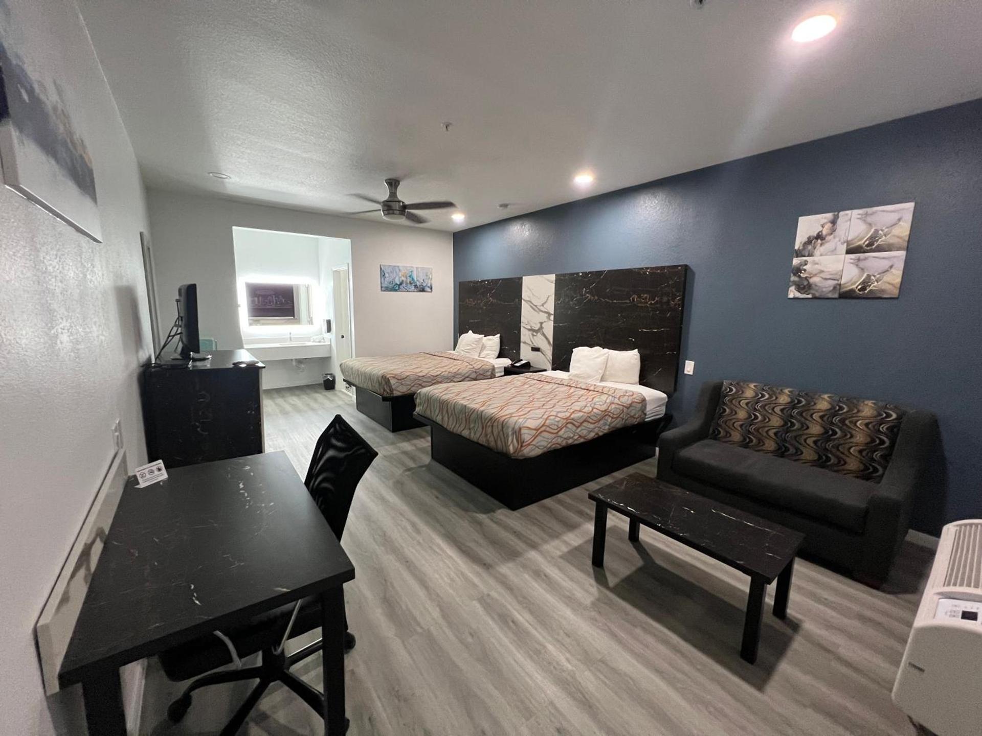 Grand Villa Inn Galleria photo 44