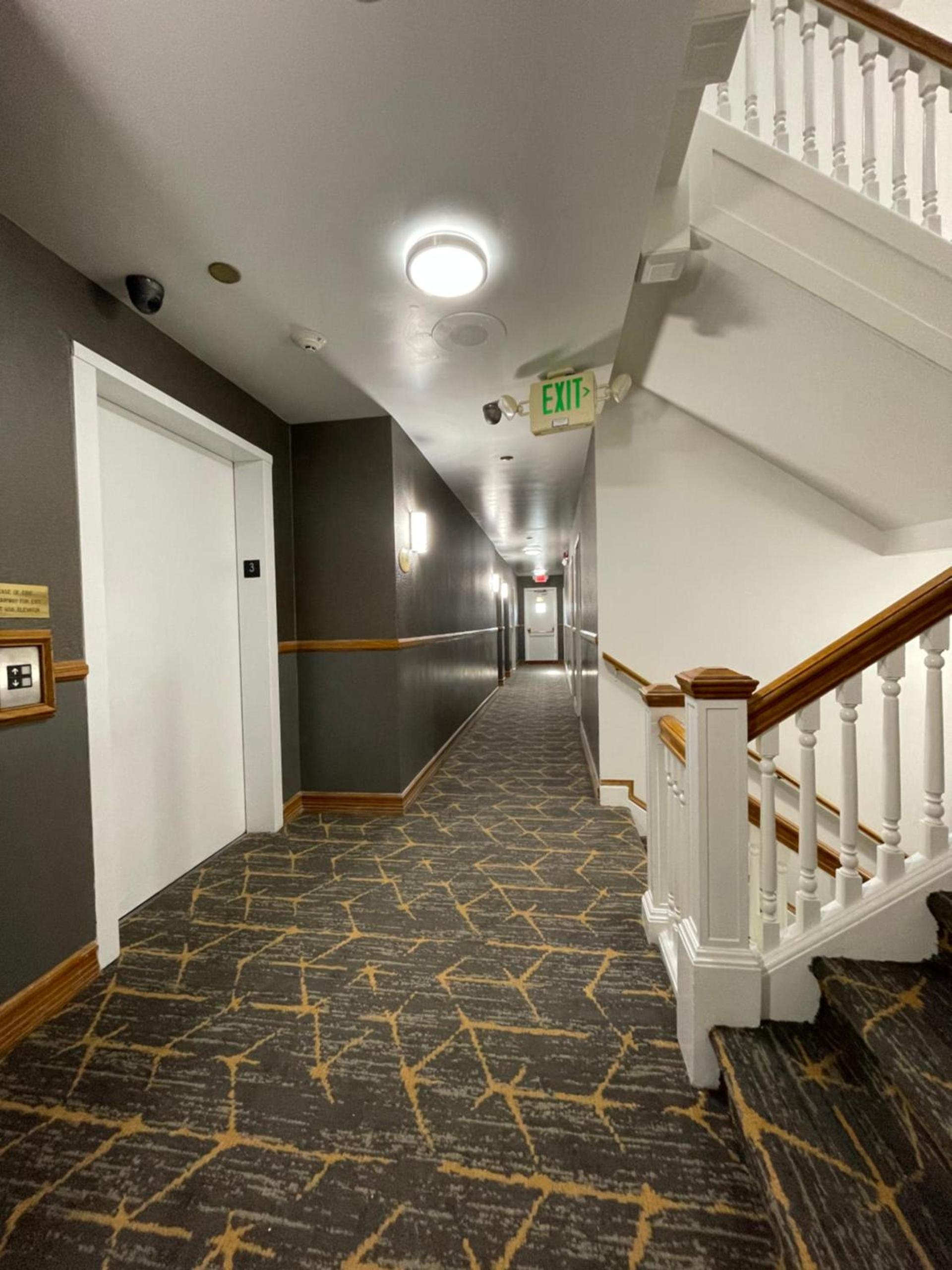 Marina Inn photo 27