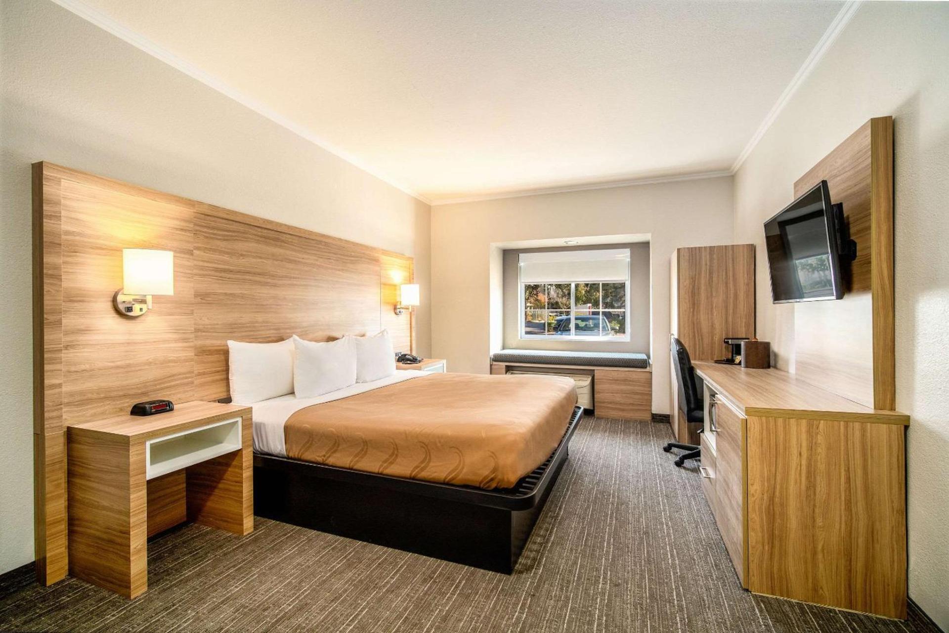 Baymont by Wyndham Chandler I-10 photo 14