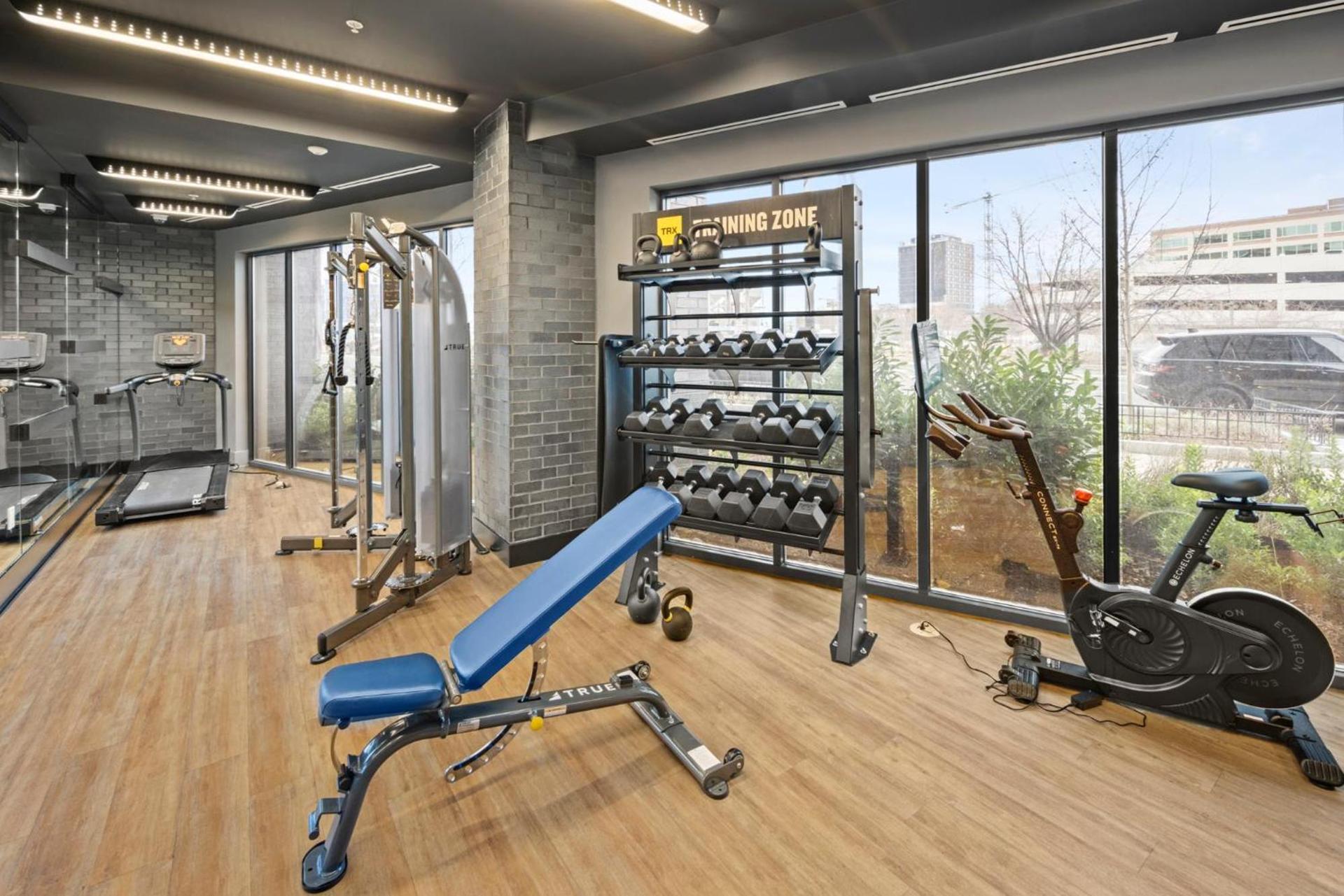 Global Luxury Suites at Tribeca photo 21