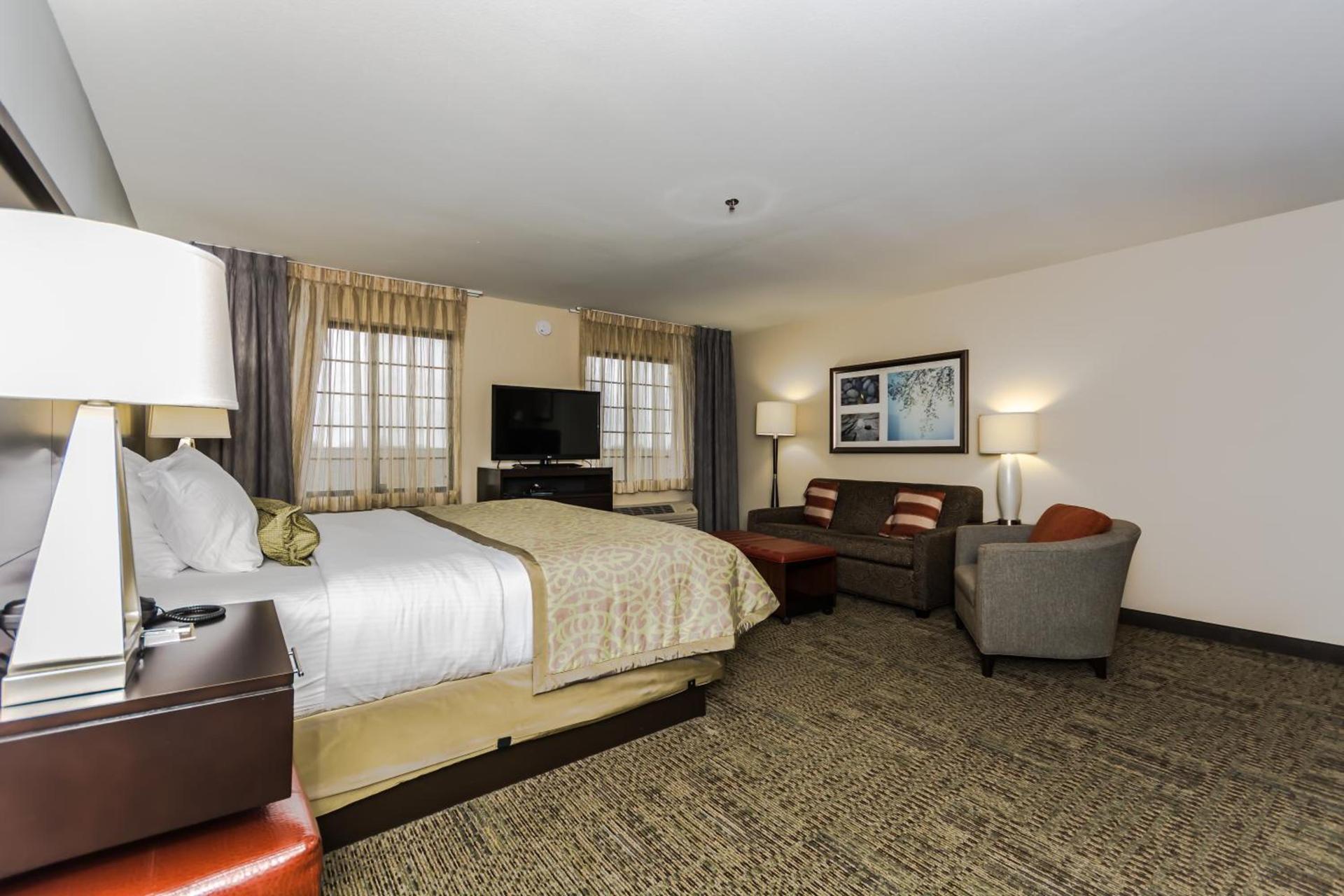 Staybridge Suites Grand Forks by IHG photo 4