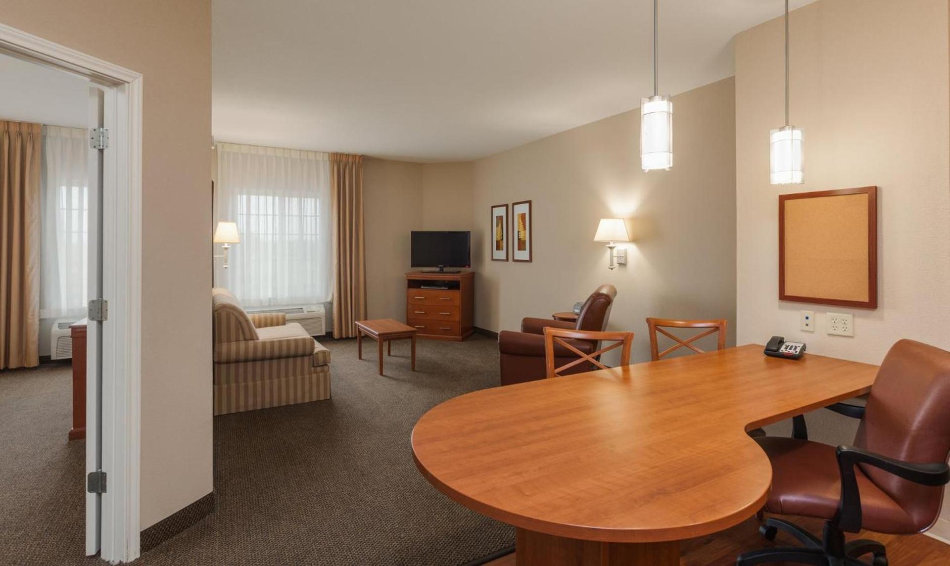Candlewood Suites Houston I-10 East by IHG photo 56