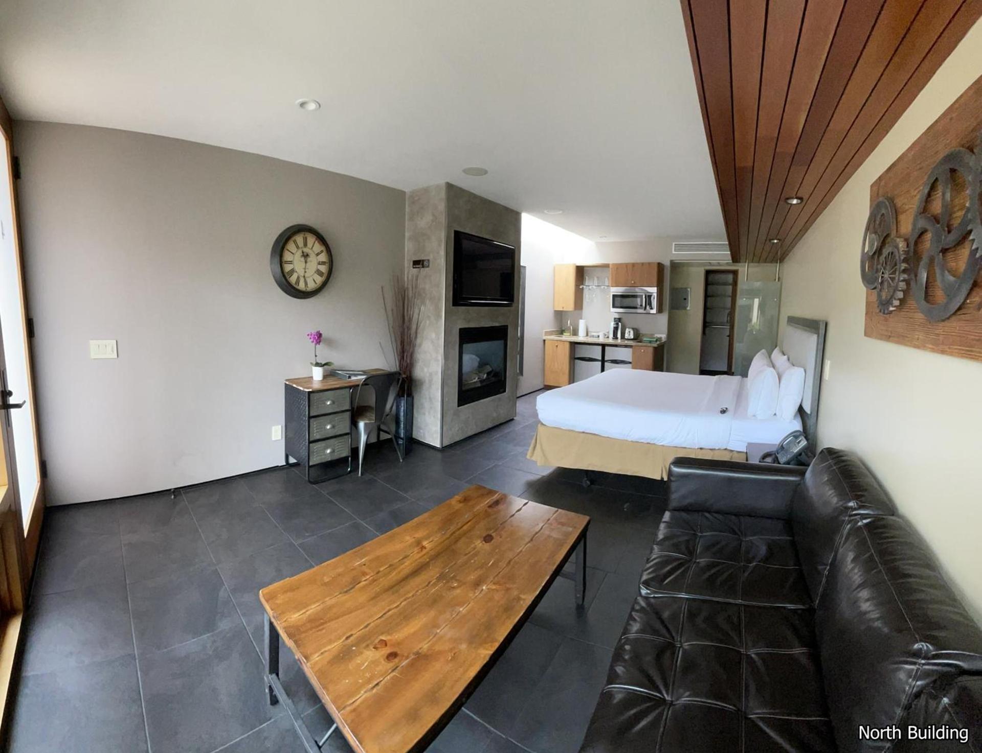 14 West Laguna Beach photo 61