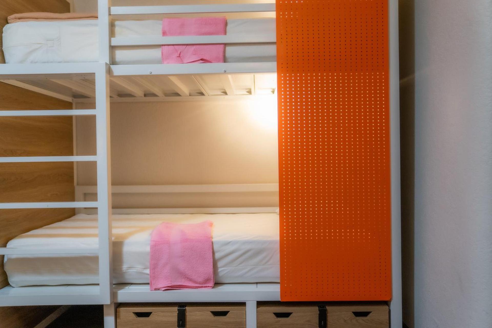 Amsterdam Hostel photo 48