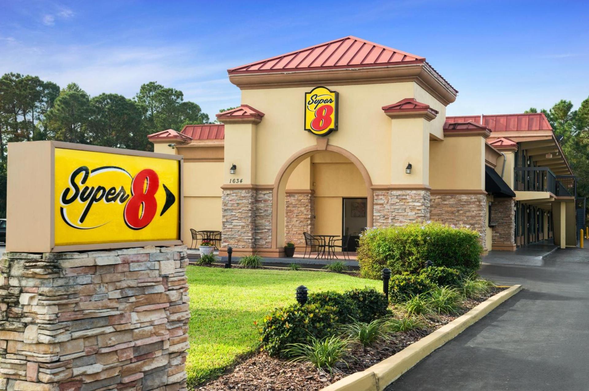 Super 8 by Wyndham Ormond Beach photo 16