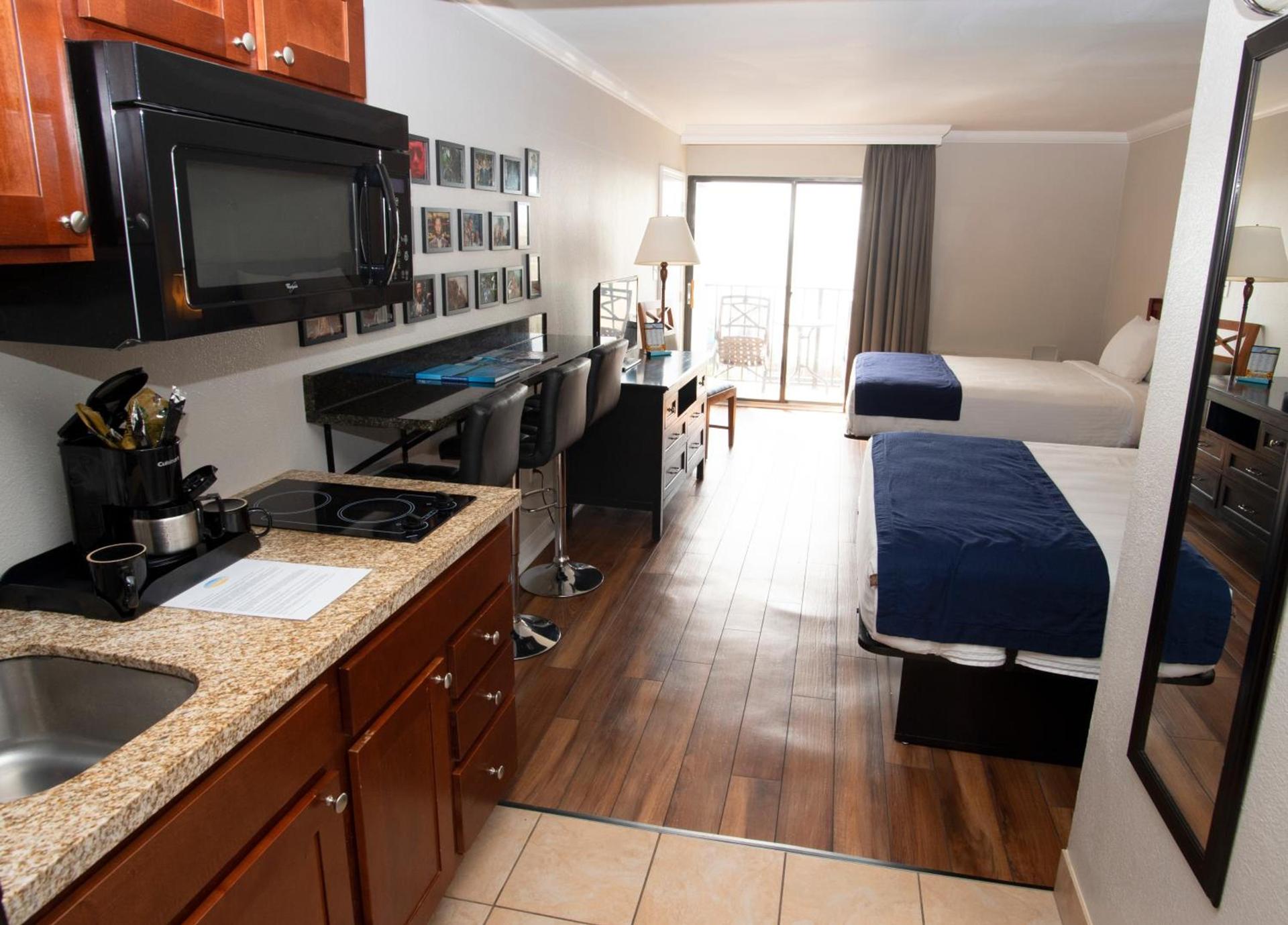 Aqua Beach Inn photo 28