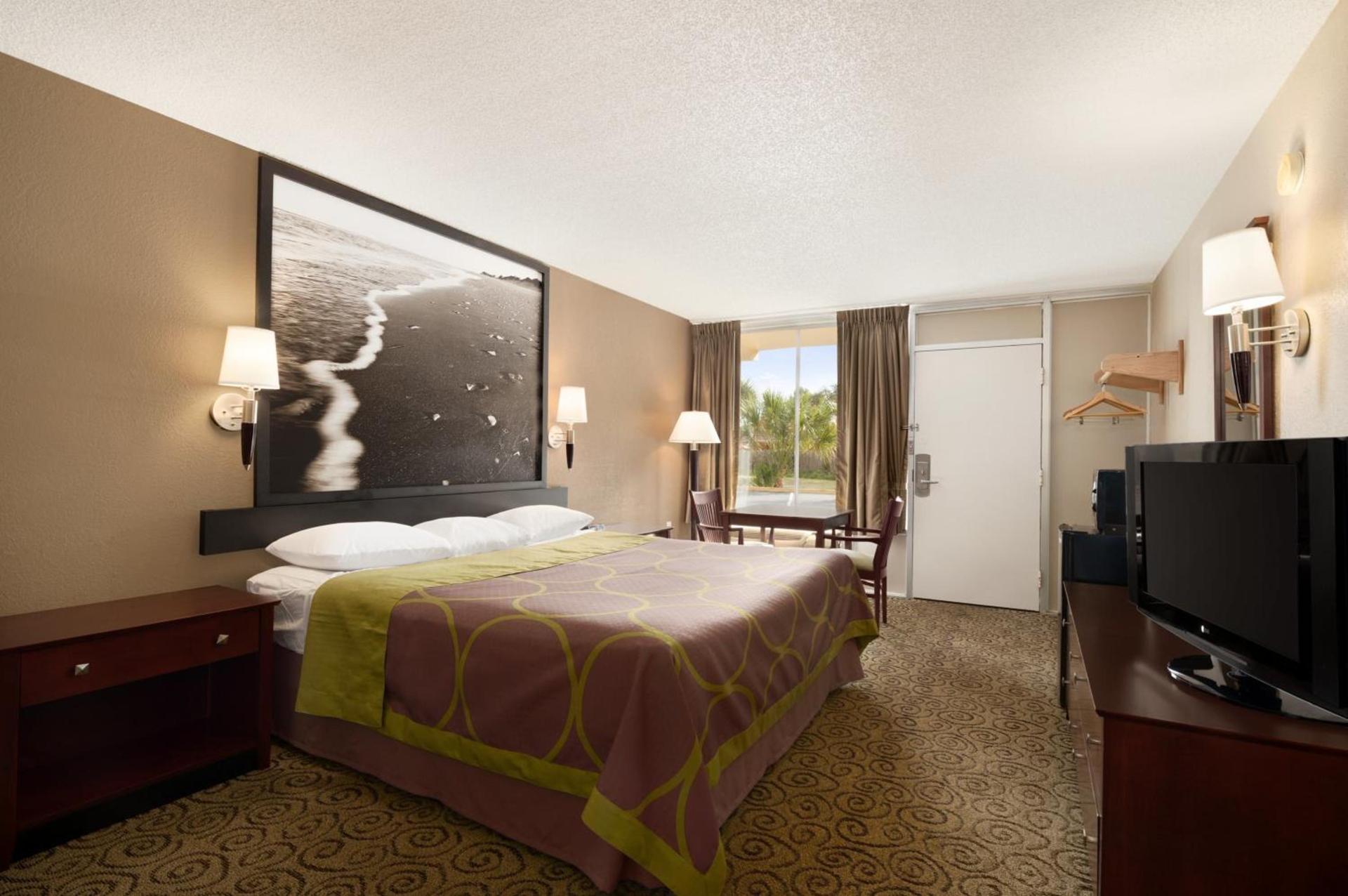 Super 8 by Wyndham Ormond Beach photo 22