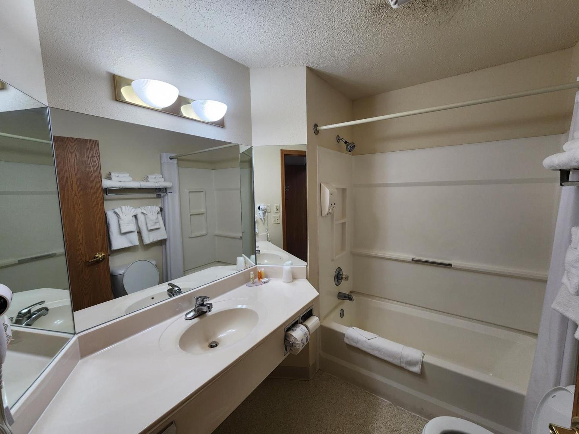 Windsor Place Inn photo 32