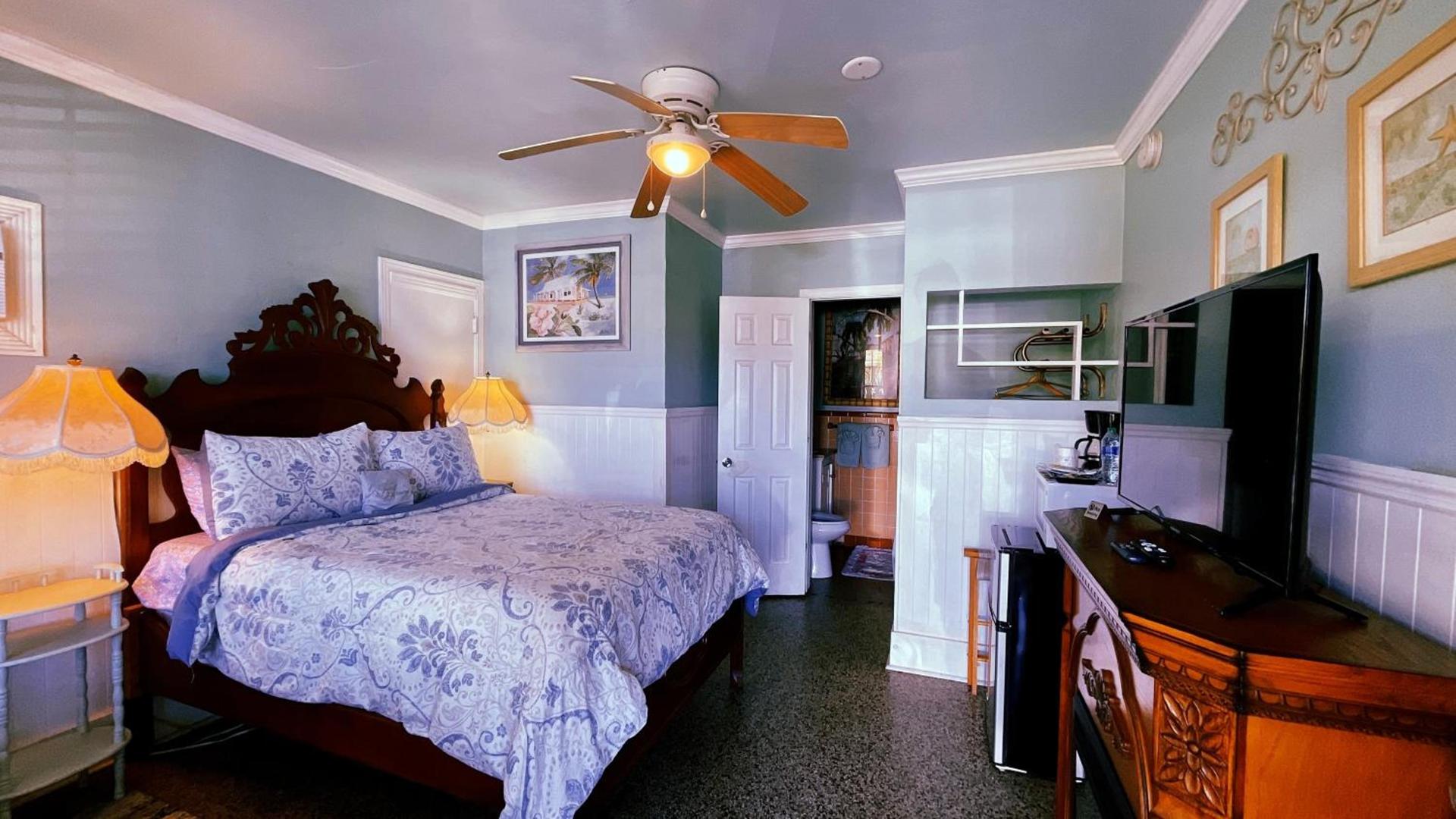 Shamrock Cove Inn photo 13