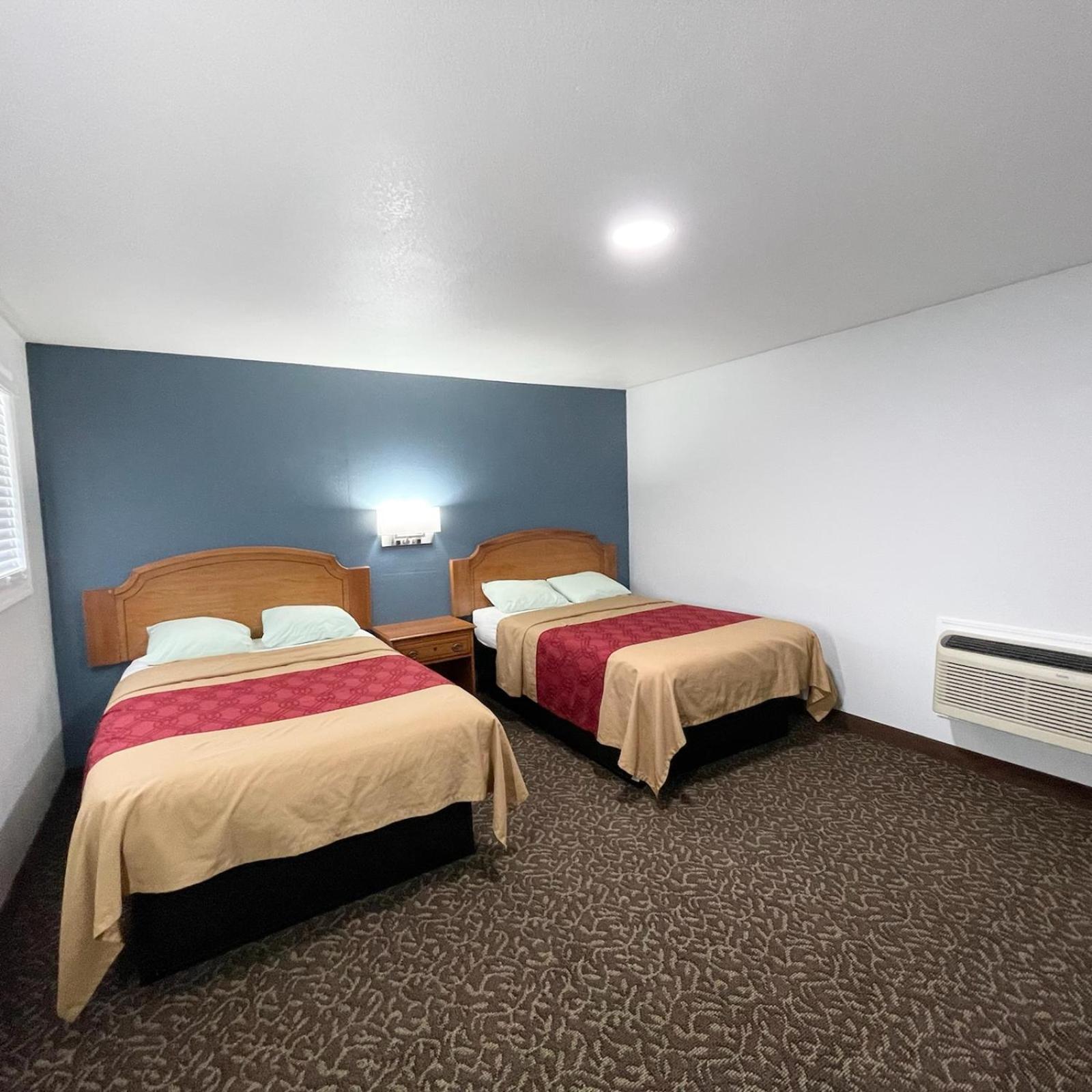 Budget Inn Madill photo 10