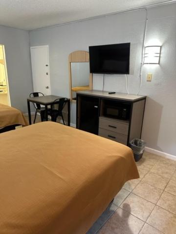 Executive Inn Mercedes Weslaco photo 18