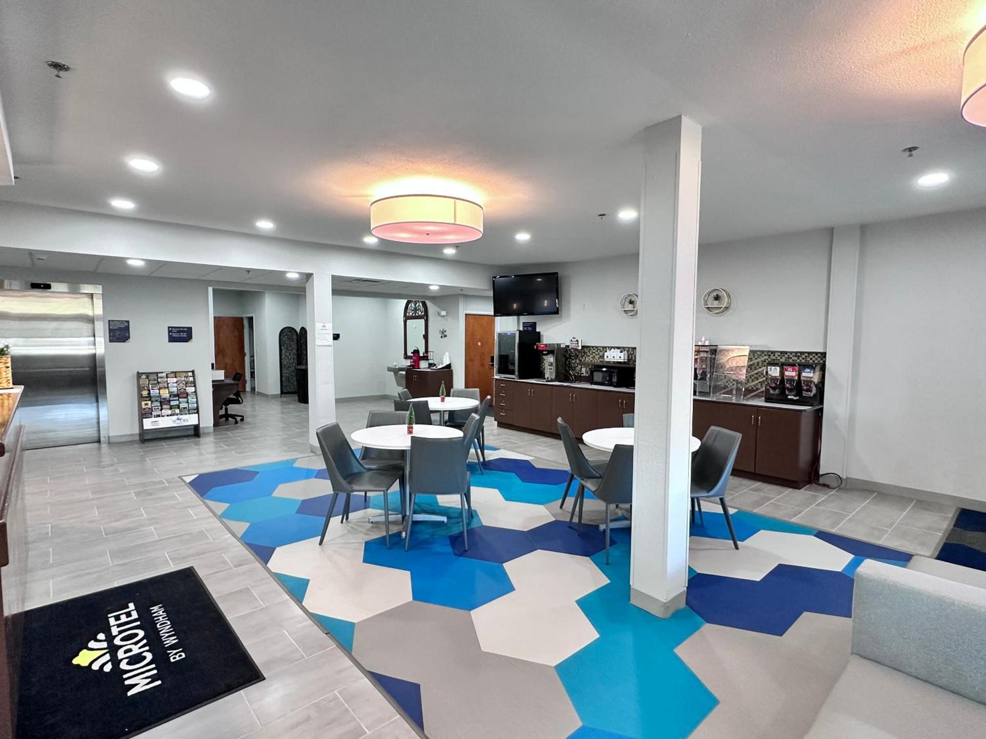 Microtel Inn & Suites by Wyndham of Houma photo 37