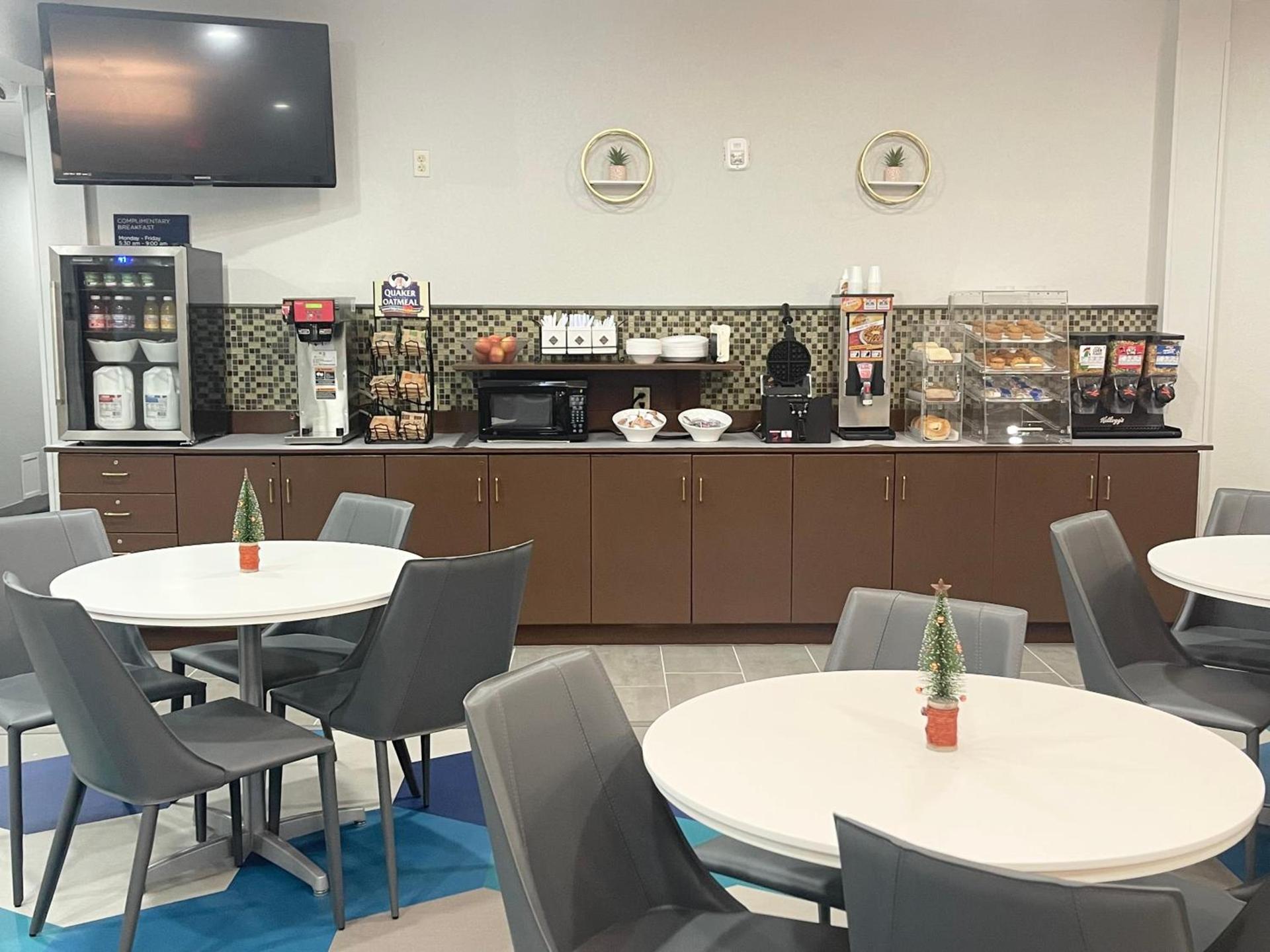 Microtel Inn & Suites by Wyndham of Houma photo 39