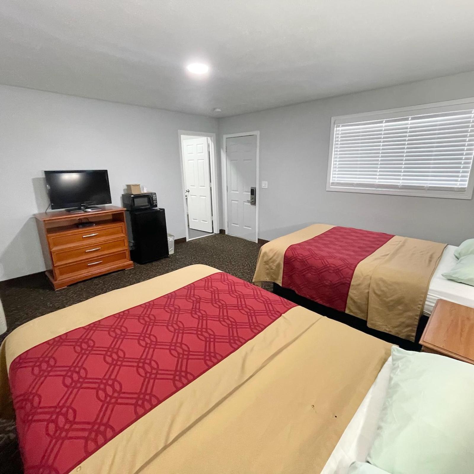 Budget Inn Madill photo 11