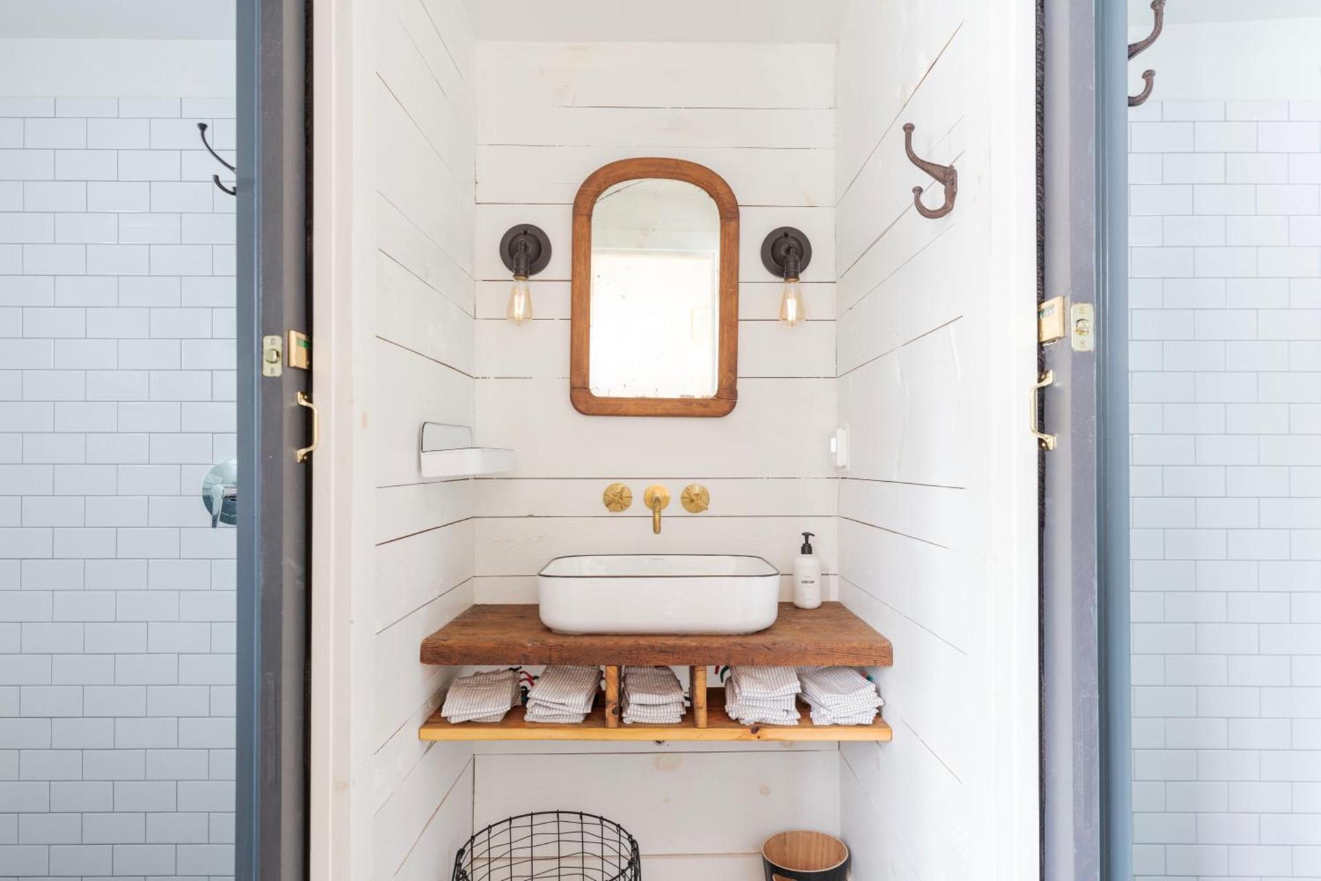Howland House photo 41