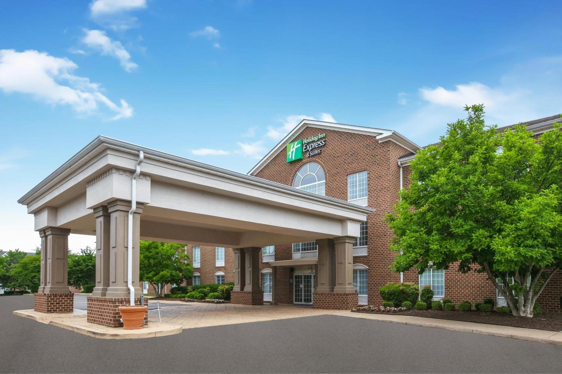 Holiday Inn Express Hotel & Suites Warrenton by IHG photo 26