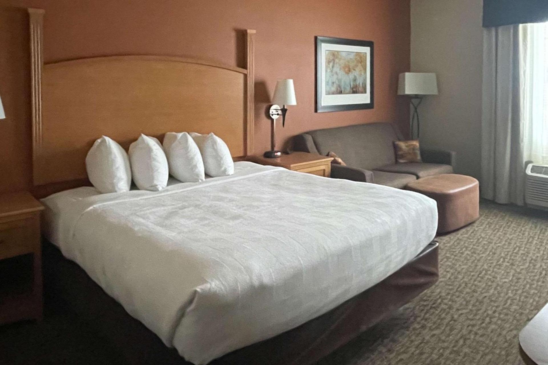 MainStay Suites Sidney - Medical Center photo 5