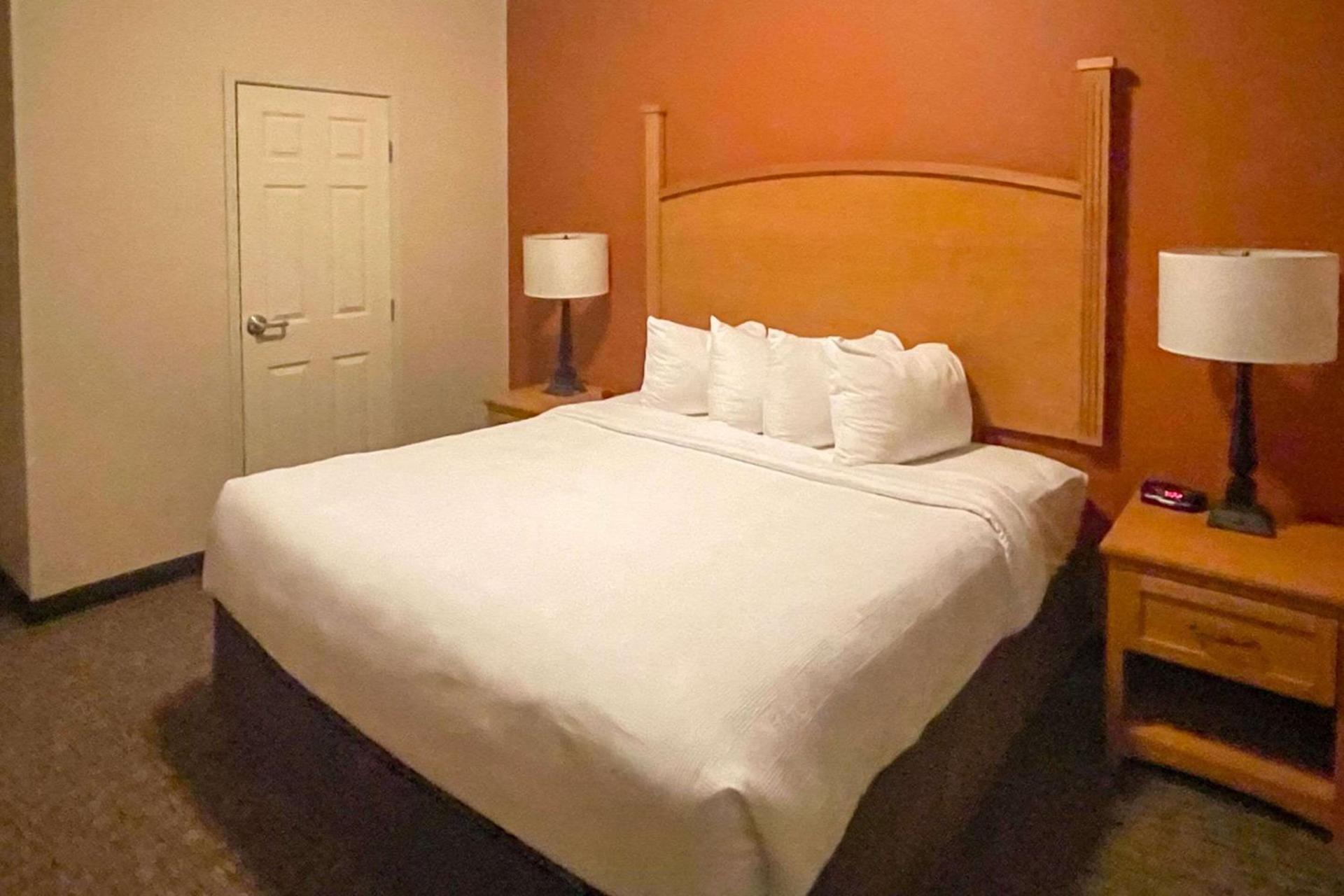 MainStay Suites Sidney - Medical Center photo 6