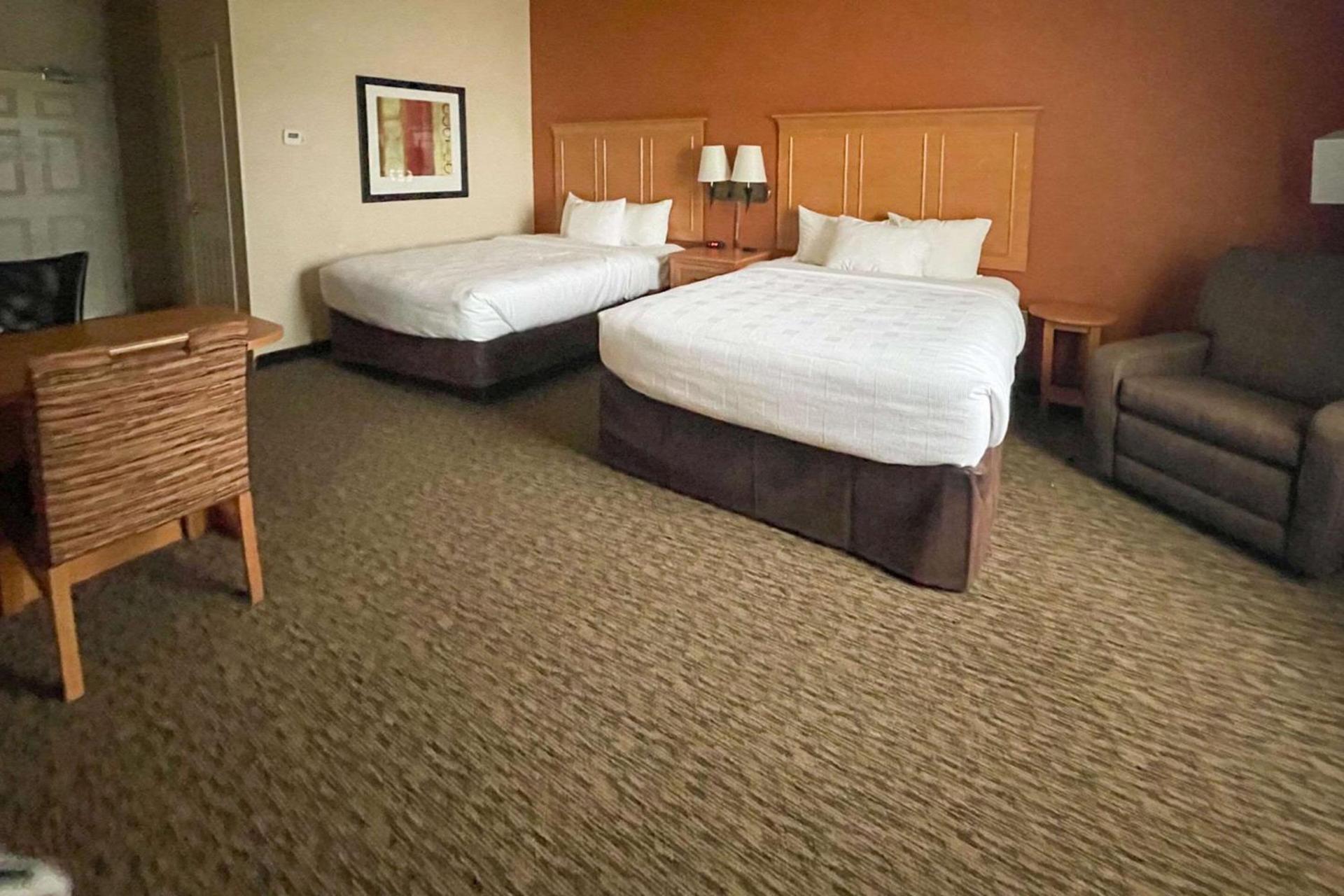 MainStay Suites Sidney - Medical Center photo 9