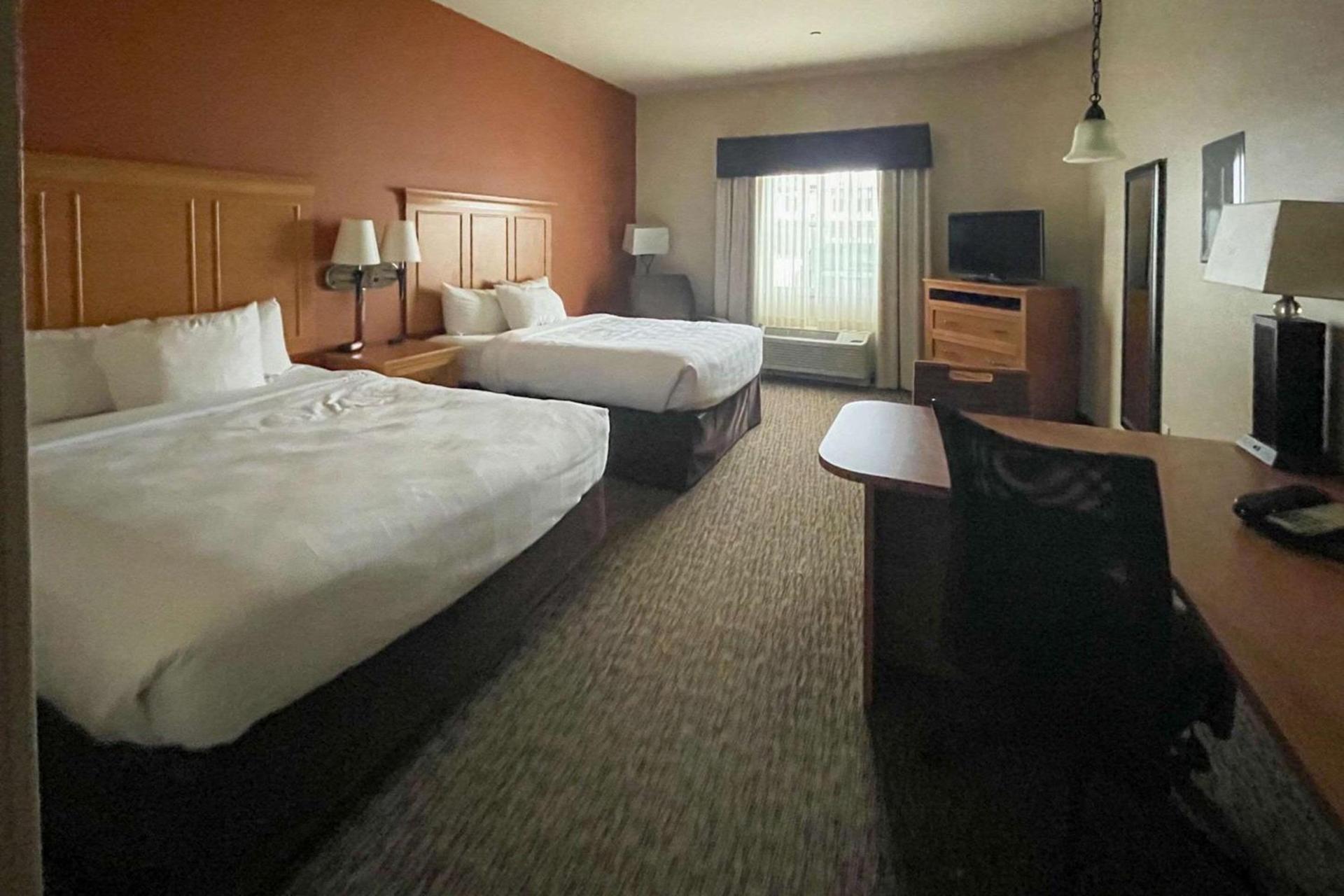MainStay Suites Sidney - Medical Center photo 12