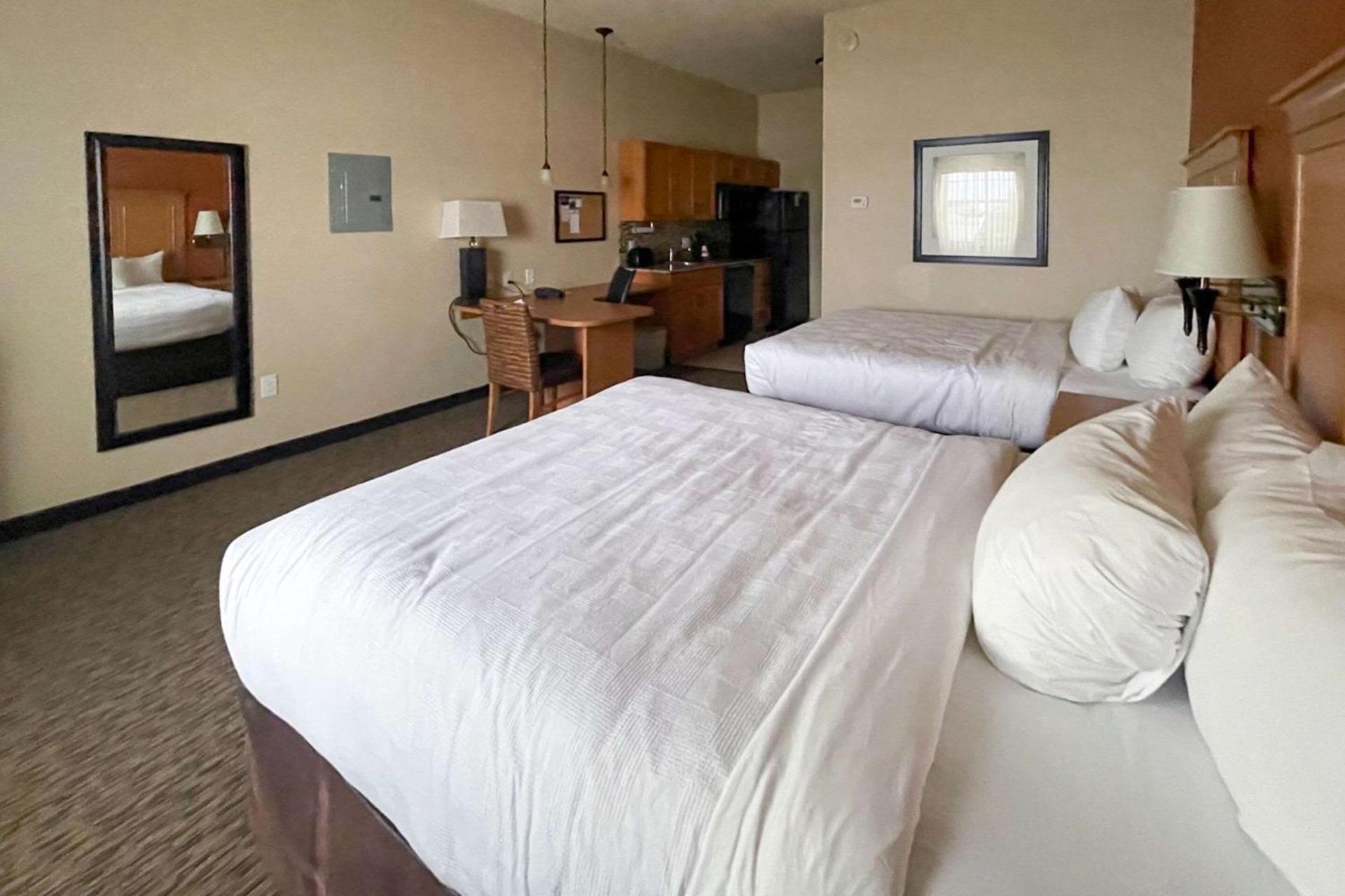 MainStay Suites Sidney - Medical Center photo 13