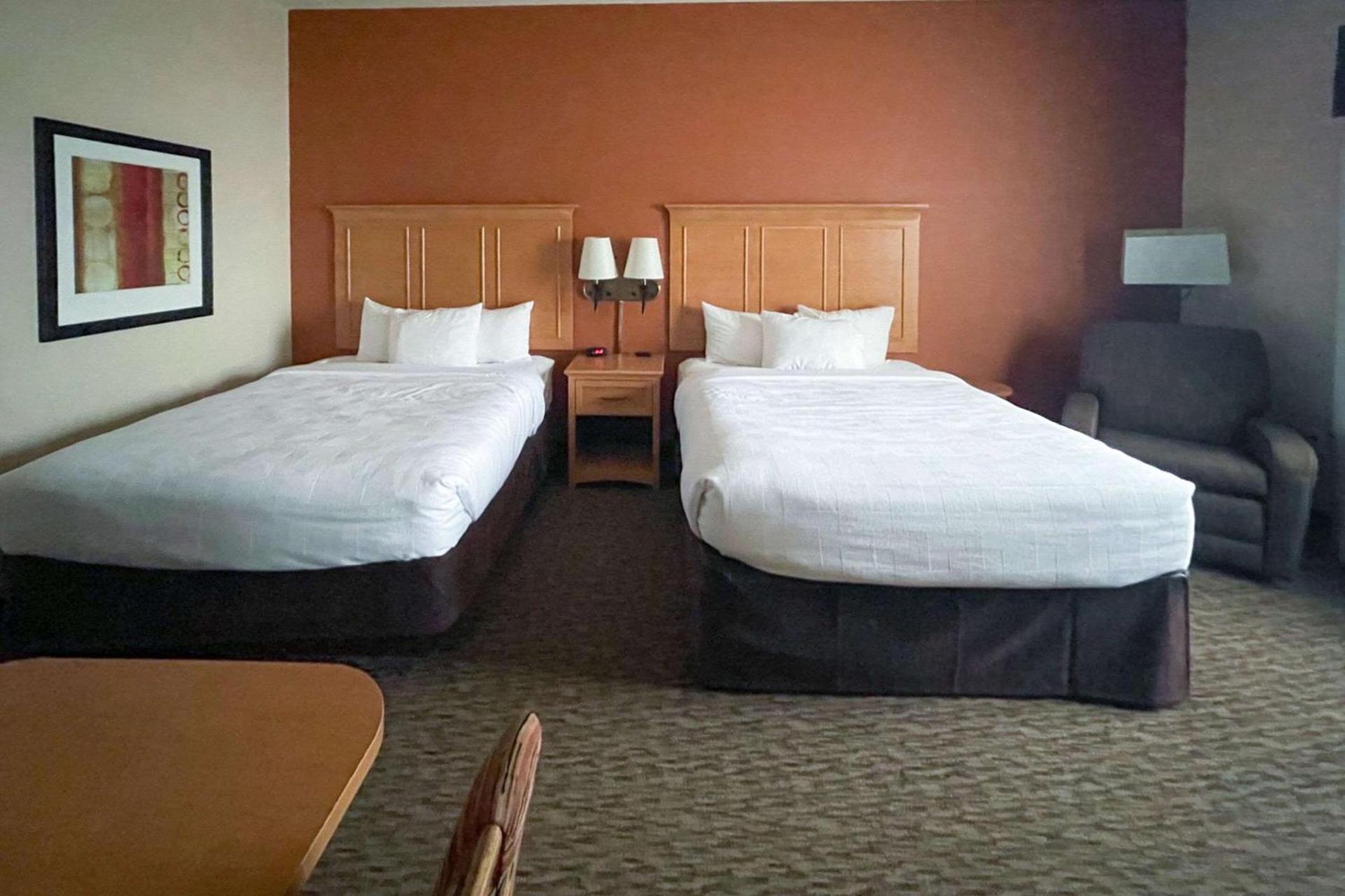 MainStay Suites Sidney - Medical Center photo 14
