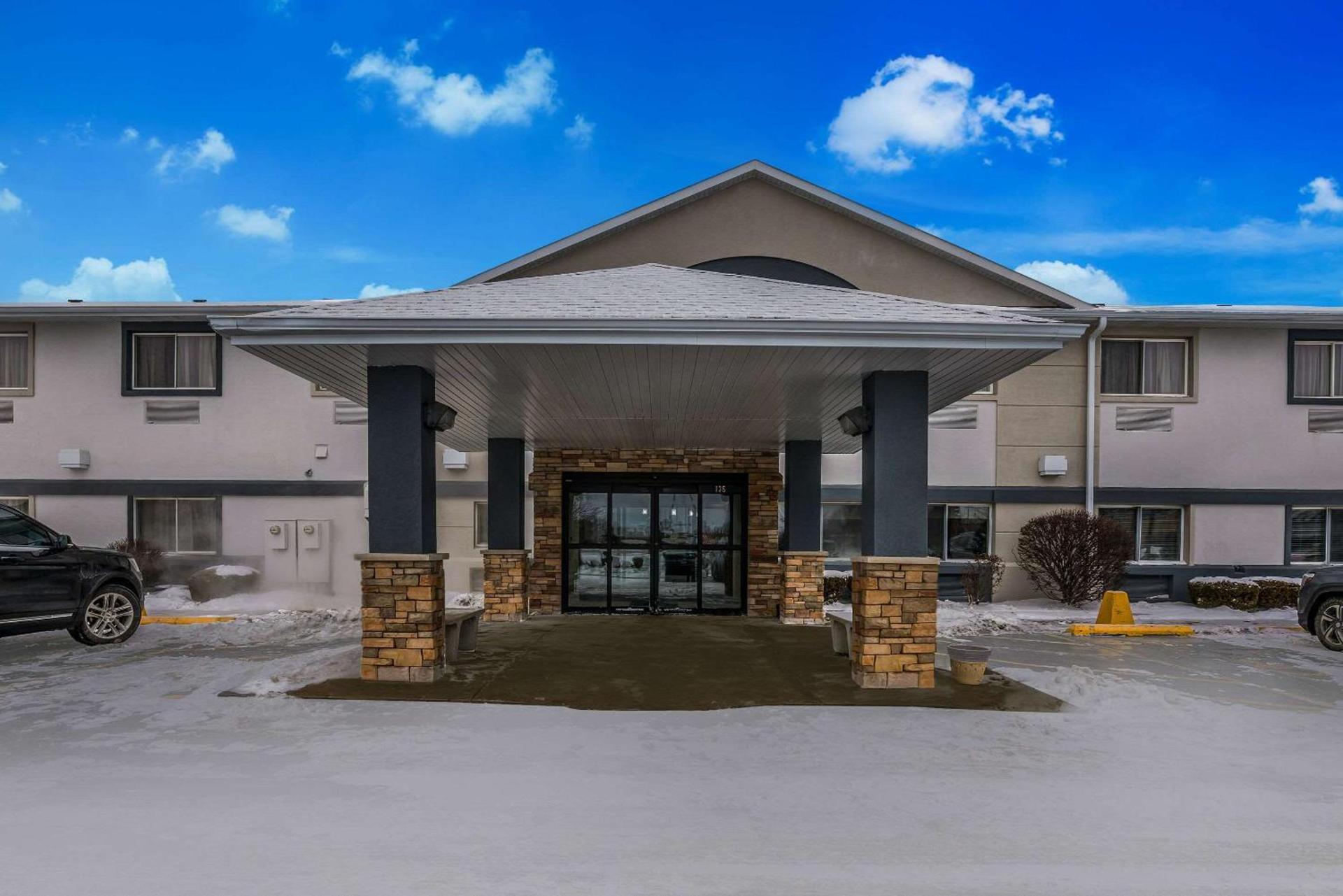 MainStay Suites Joliet I-80 photo 32