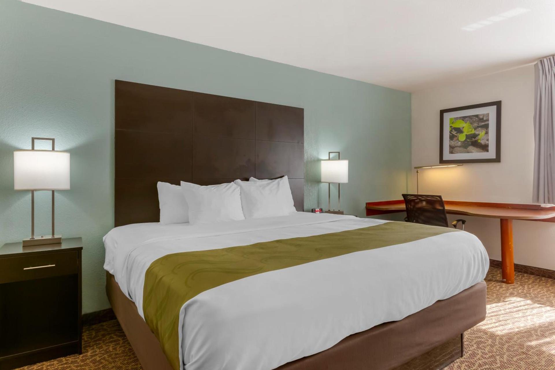 Quality Inn Alexis Rd photo 37