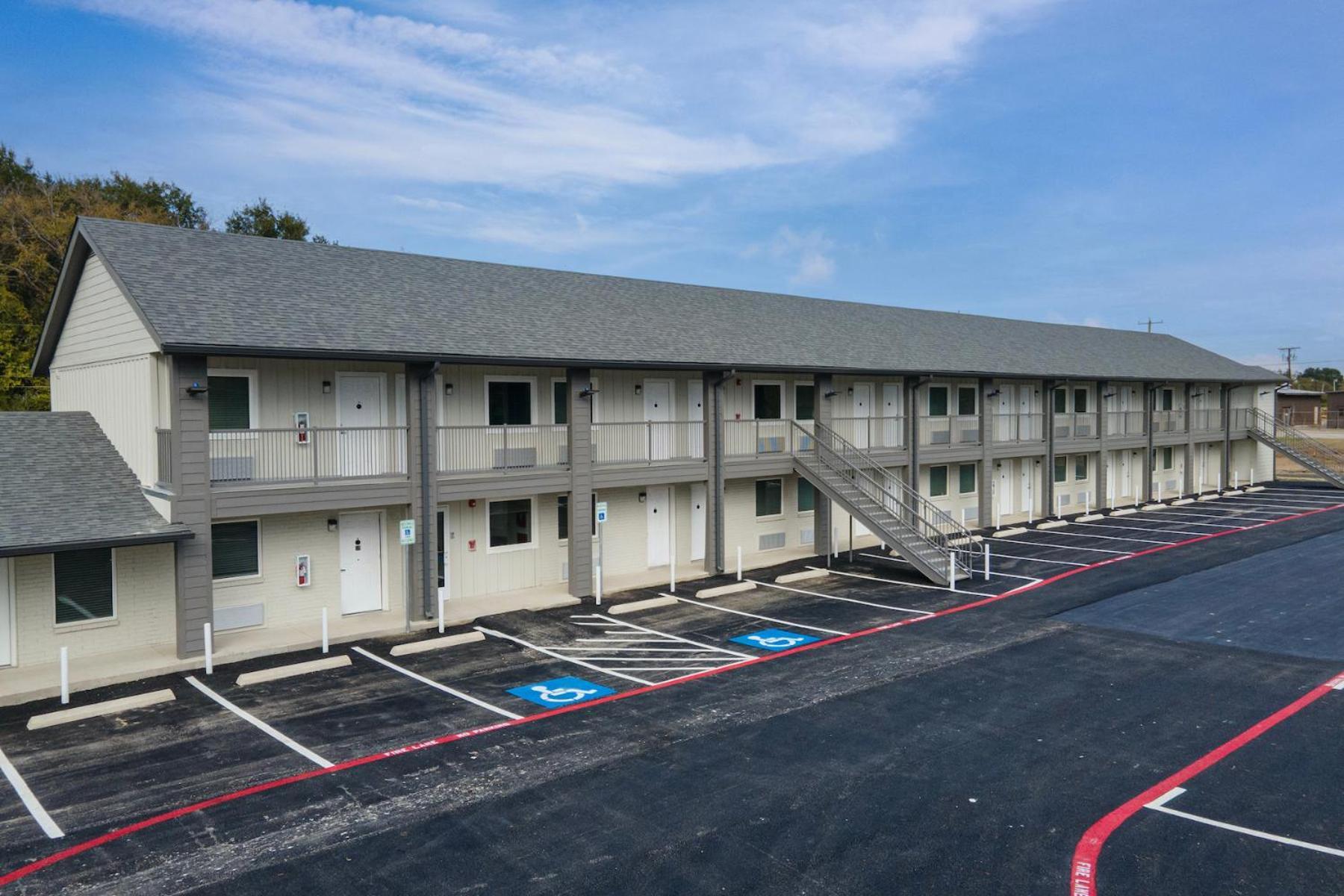 Extended Stay Gun Barrel City photo 2