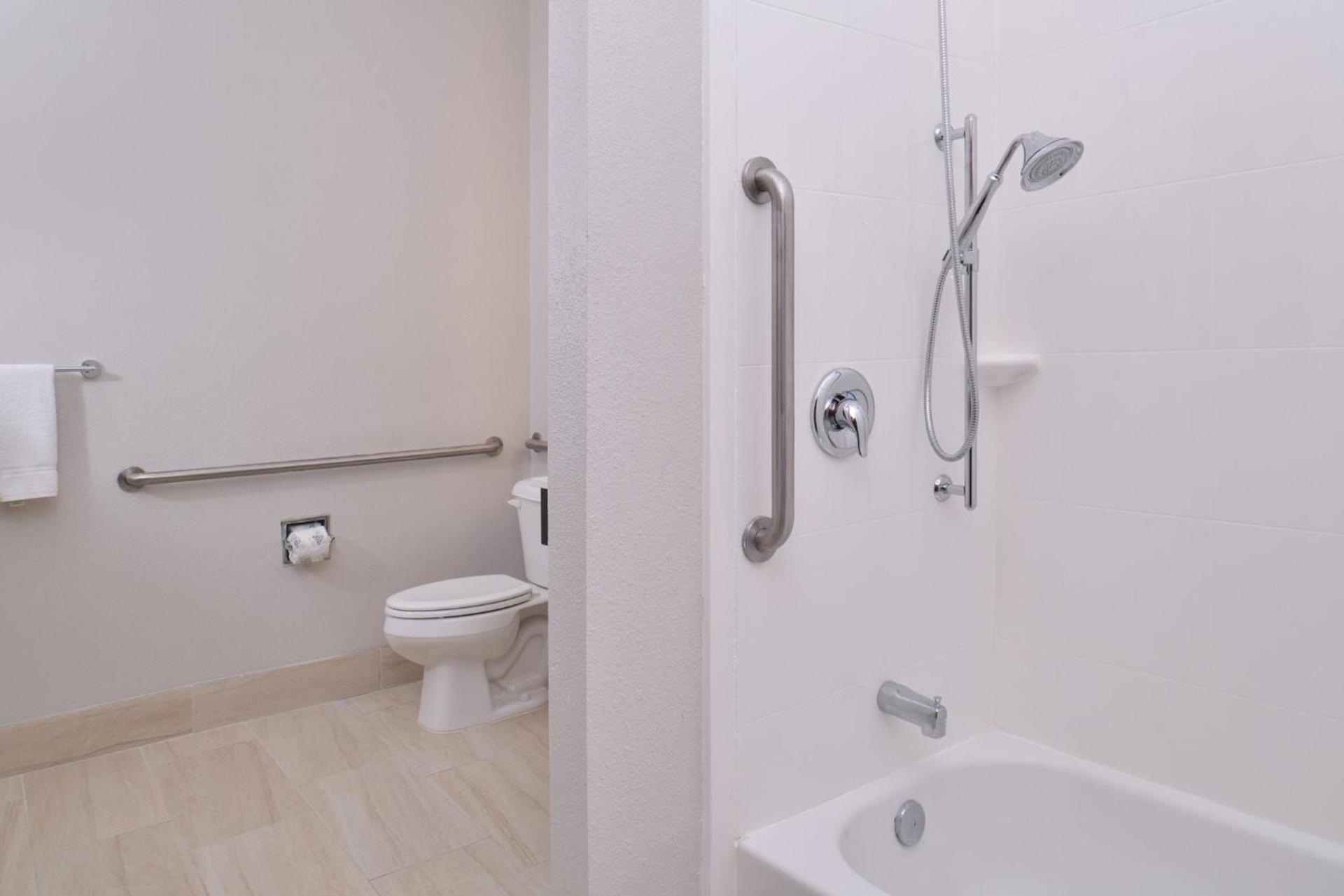 Holiday Inn Express & Suites Corpus Christi-N Padre Island by IHG photo 46