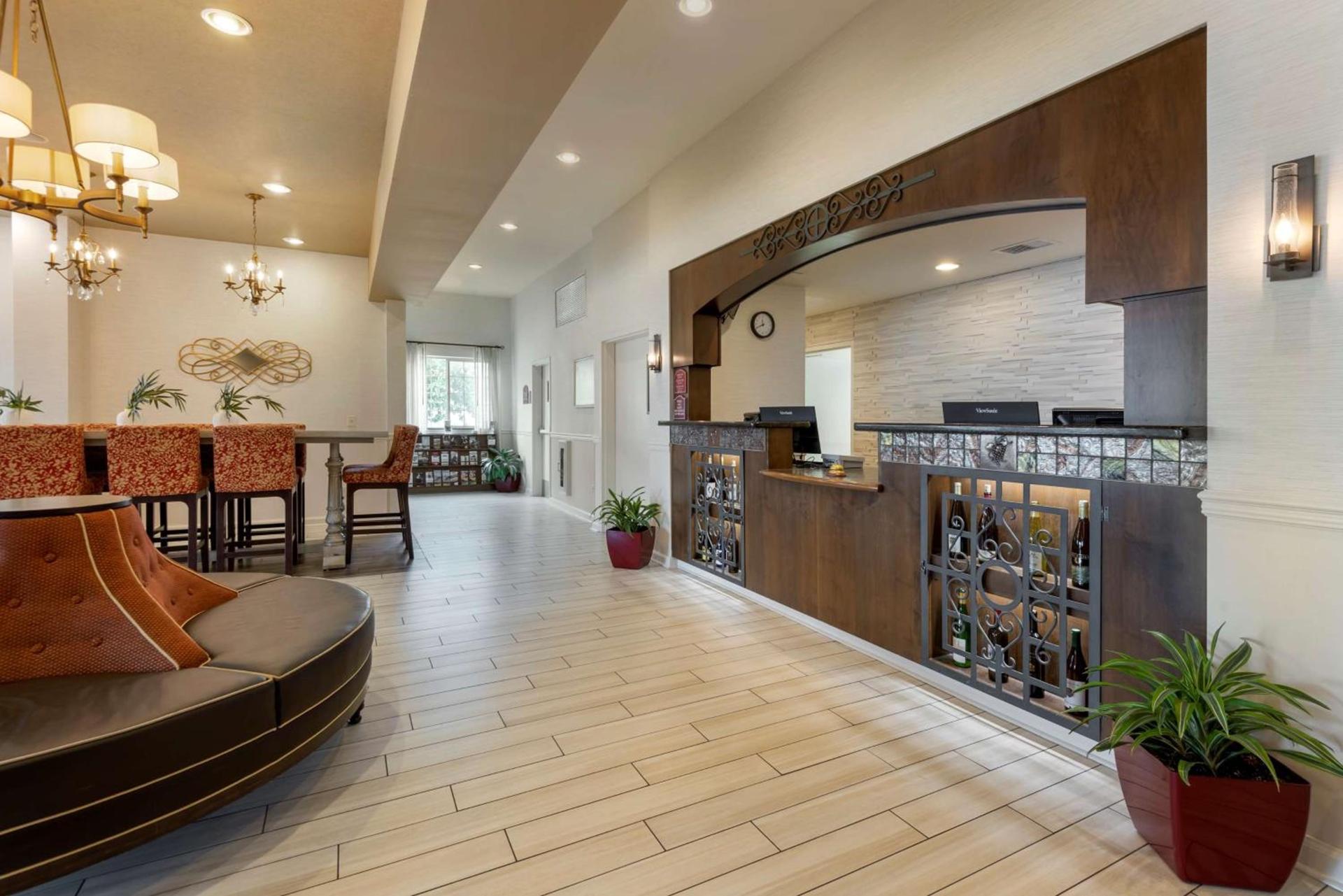 Best Western PLUS Vineyard Inn and Suites photo 11