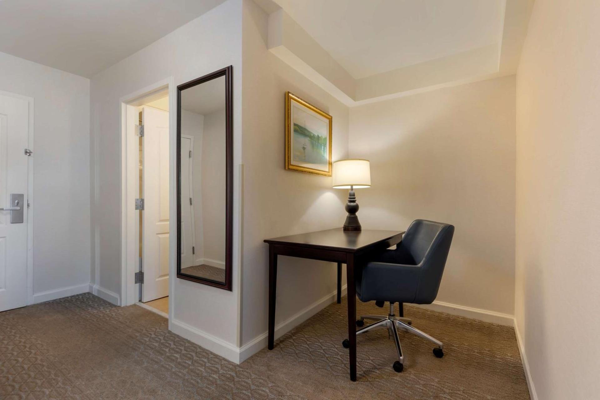 Best Western PLUS Vineyard Inn and Suites photo 19