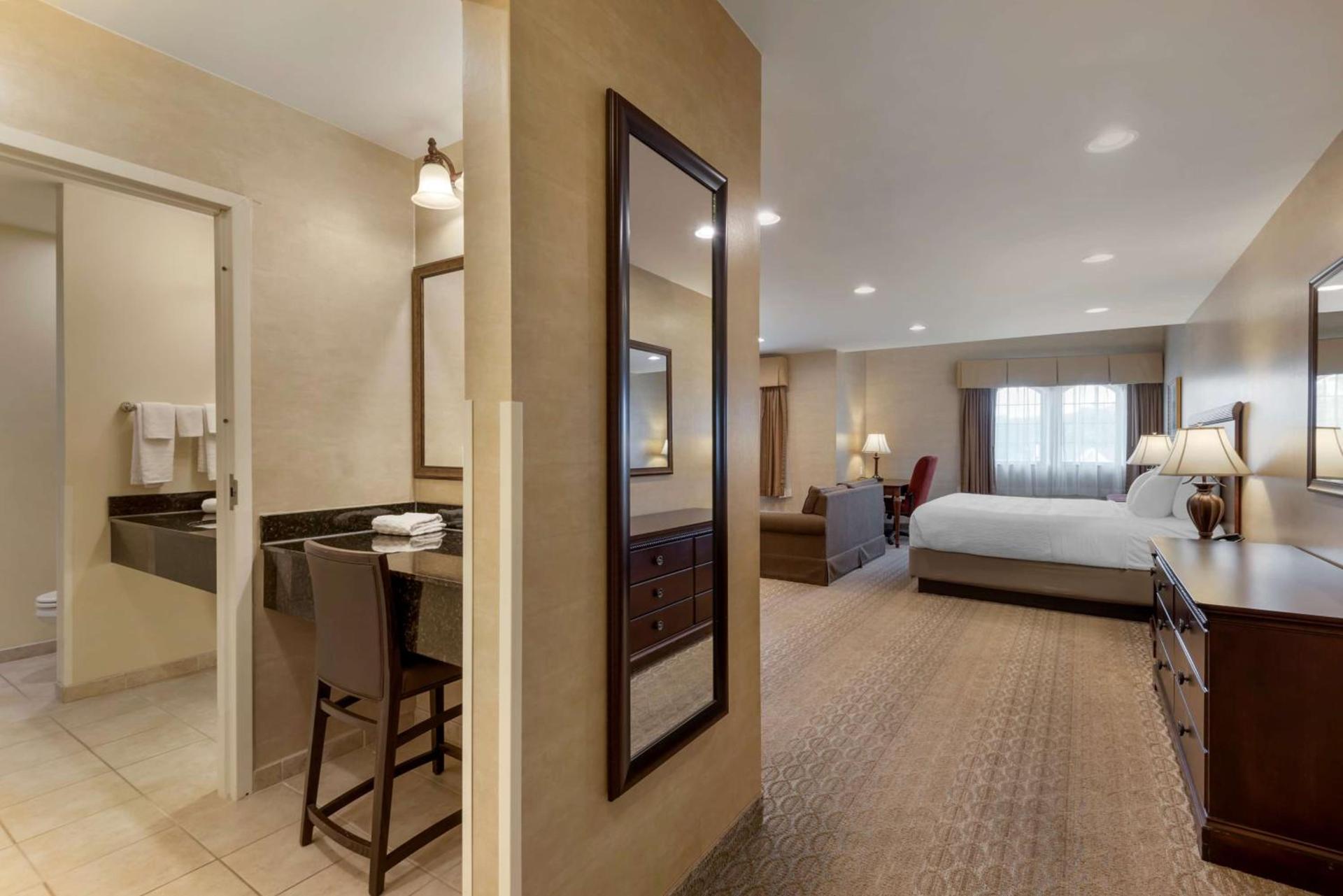 Best Western PLUS Vineyard Inn and Suites photo 22