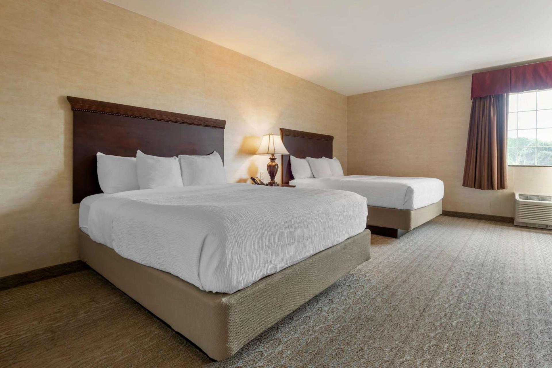 Best Western PLUS Vineyard Inn and Suites photo 4