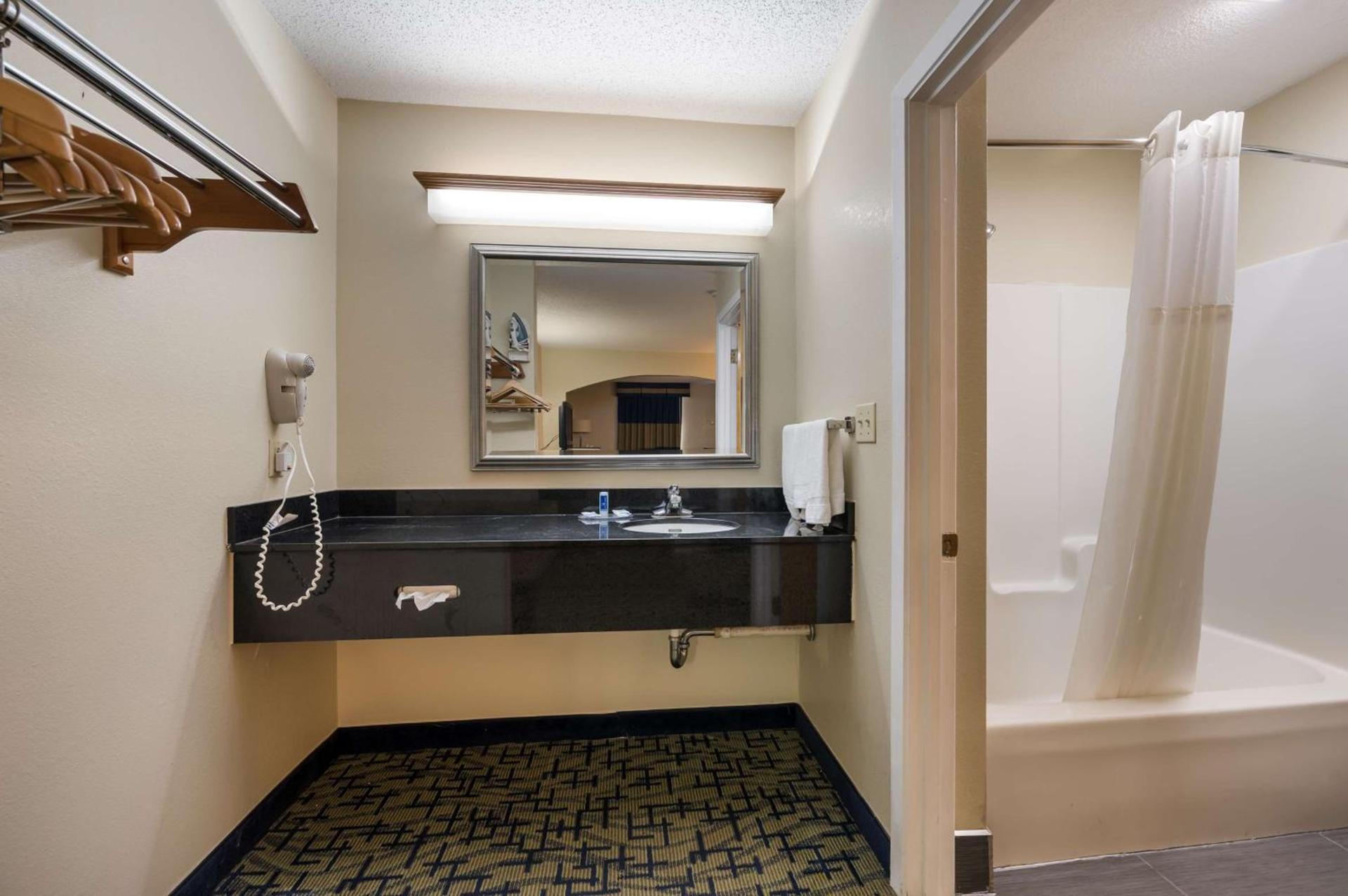 SureStay Hotel by Best Western Meridian photo 18