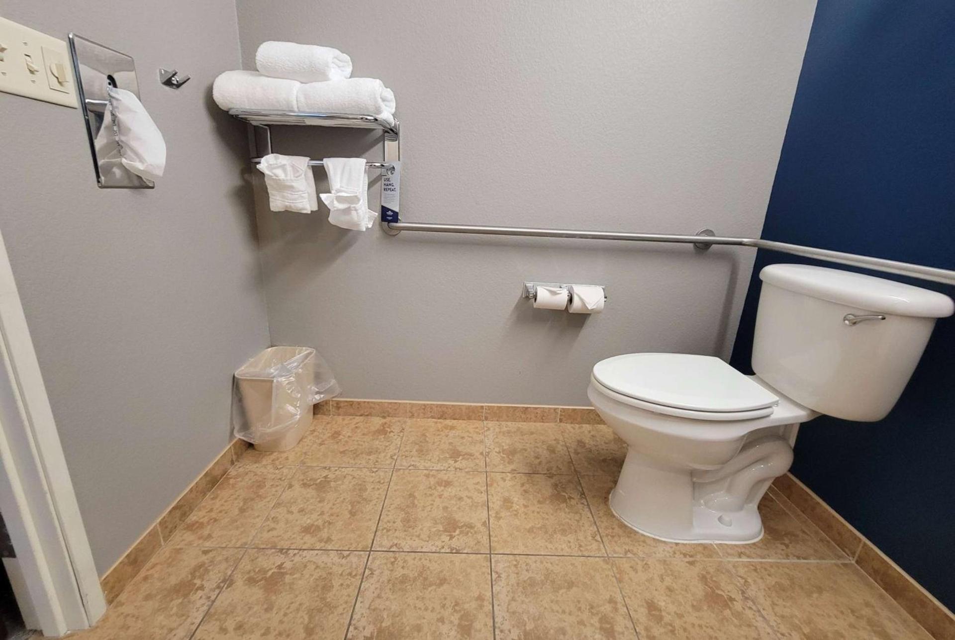 Microtel Inn & Suites by Wyndham Bluffs photo 14