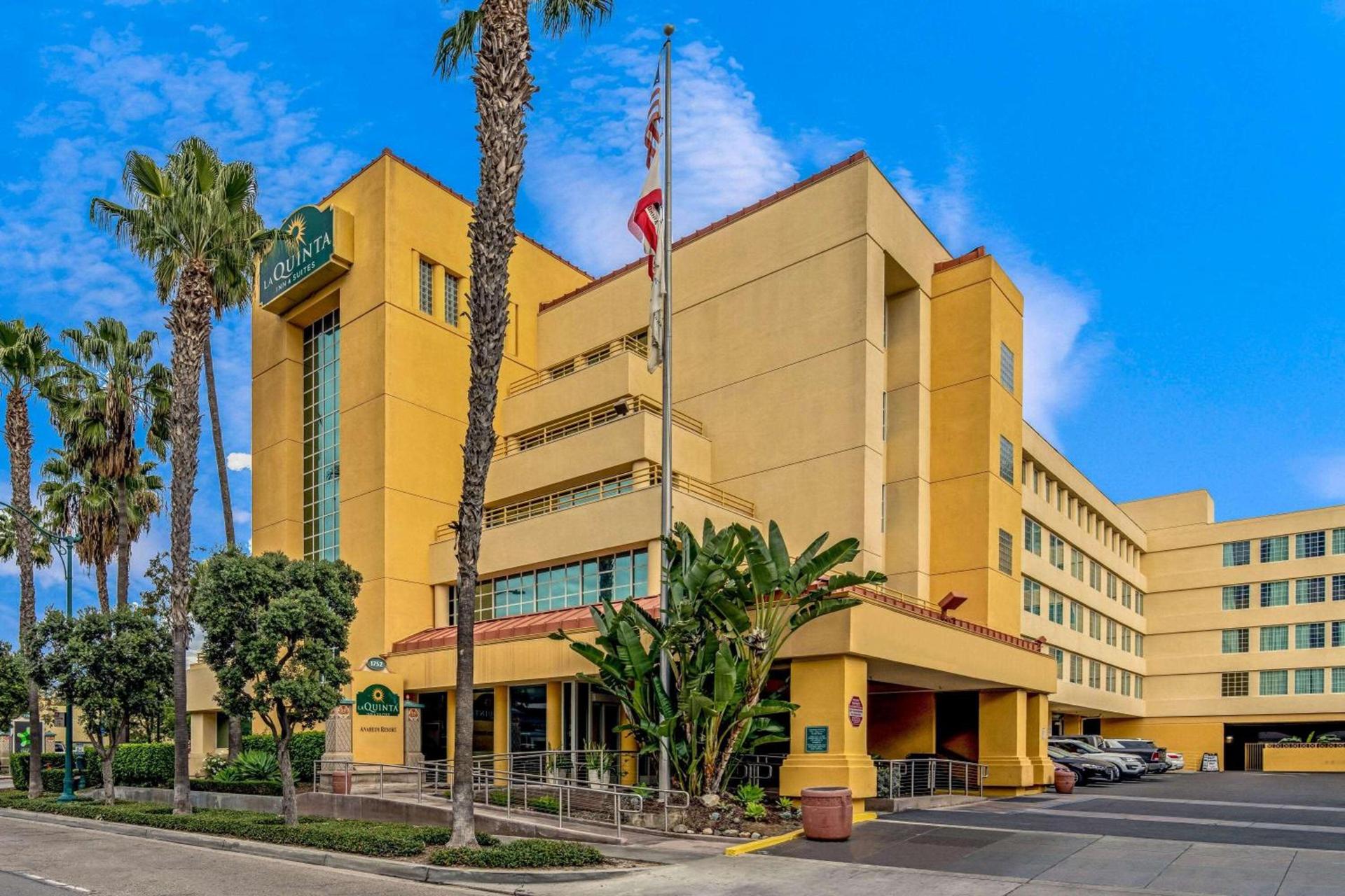 La Quinta by Wyndham Anaheim photo 1