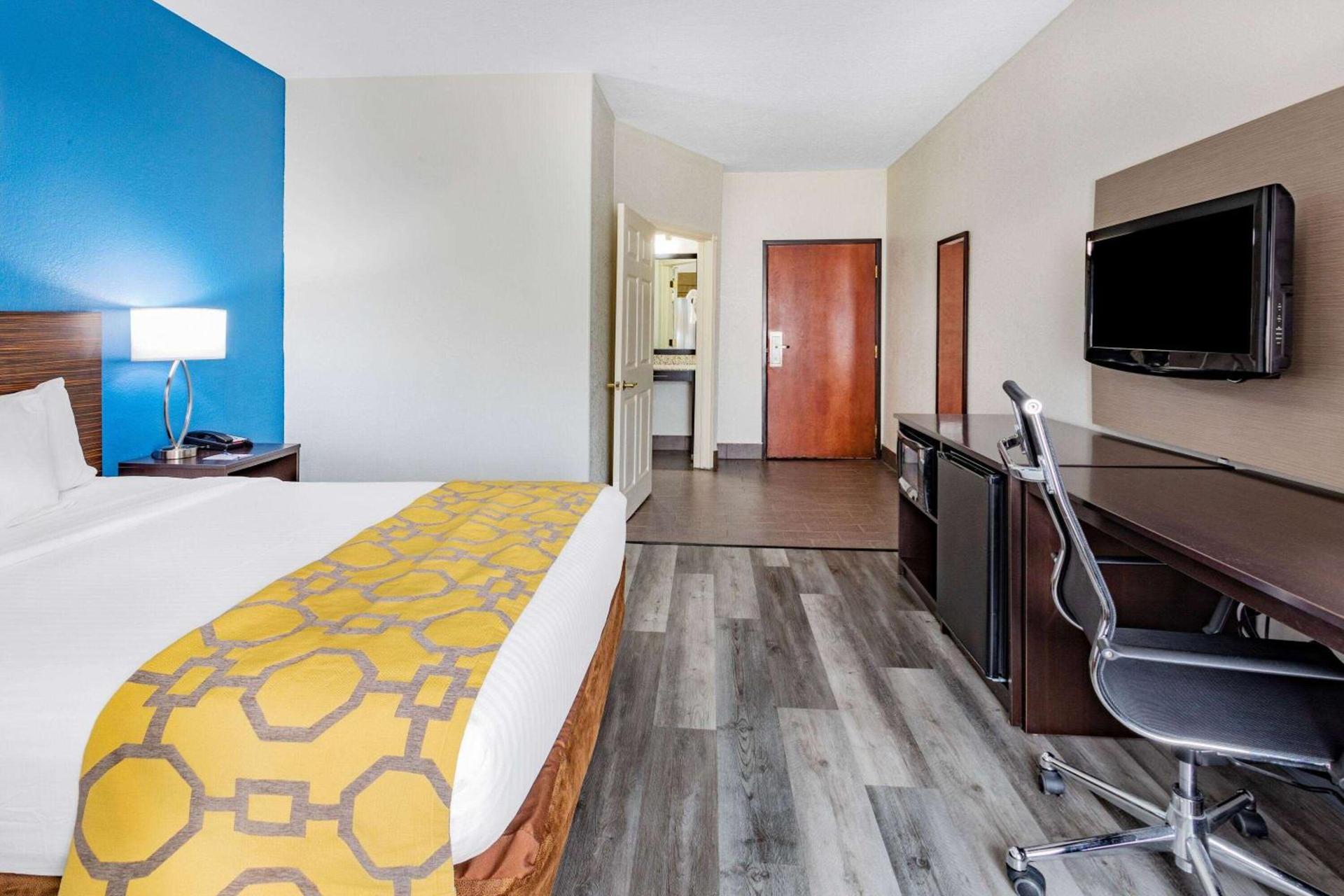Baymont by Wyndham Milan photo 21