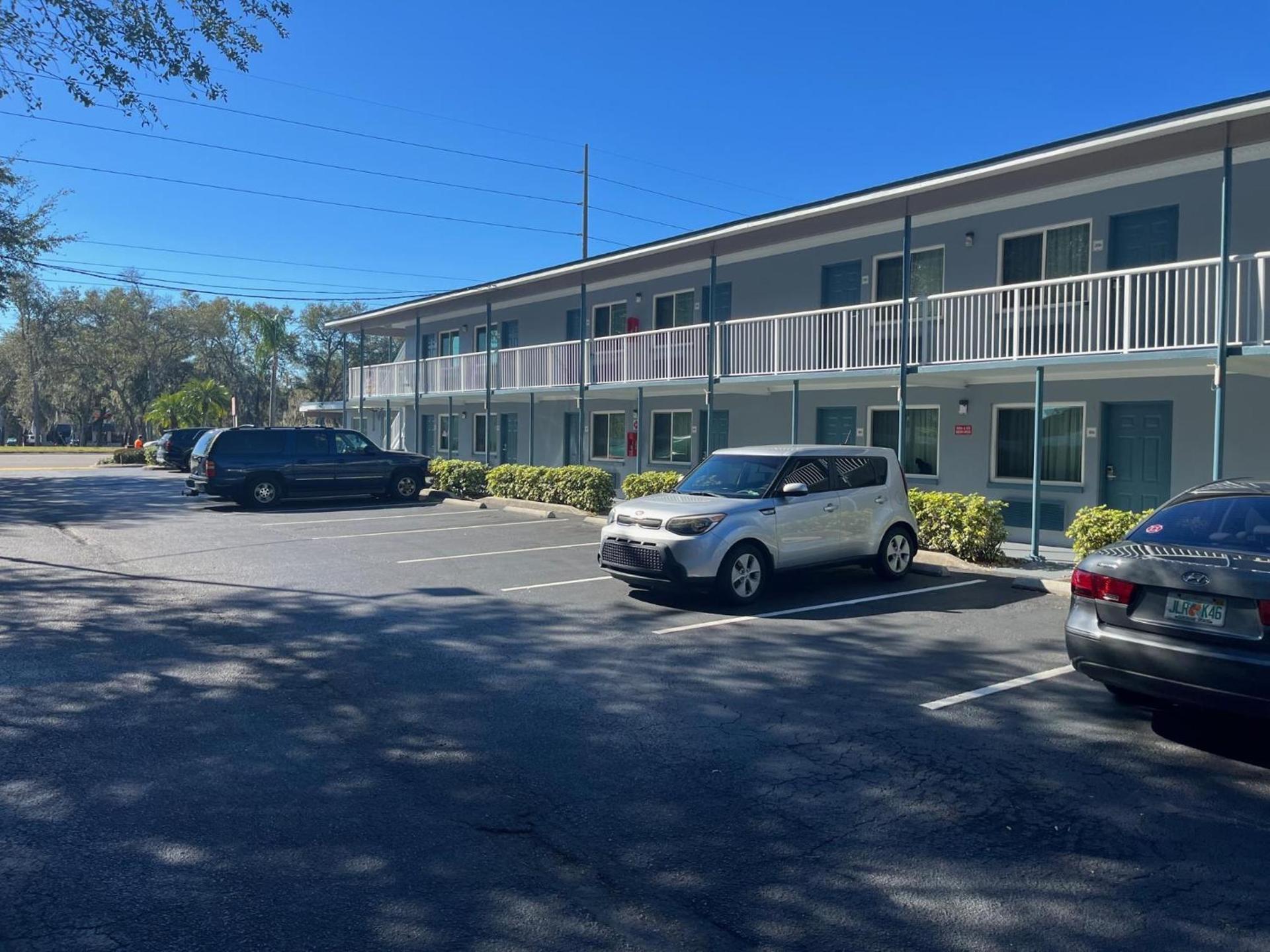 Brandon Motor Lodge photo 9