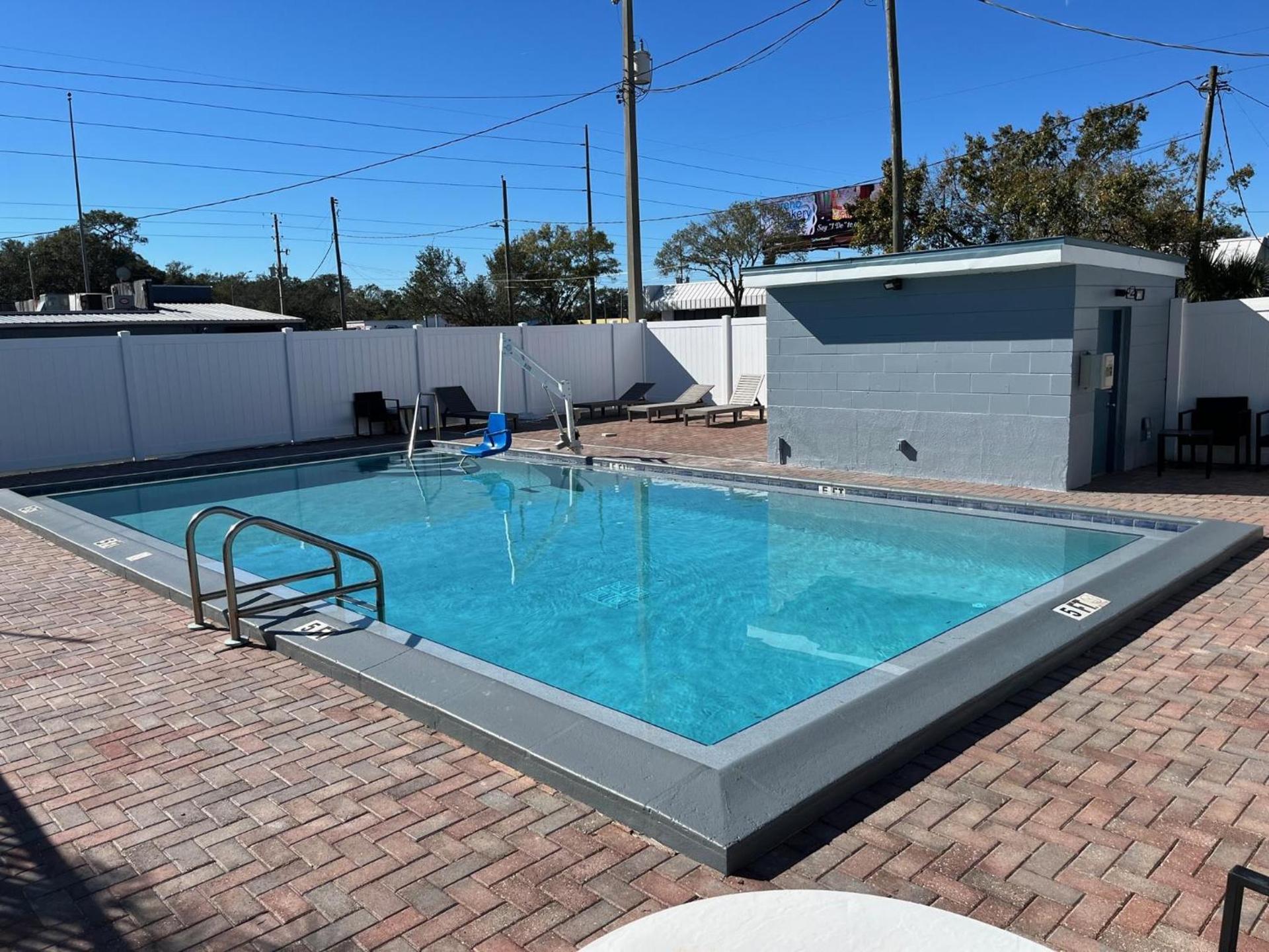Brandon Motor Lodge photo 16