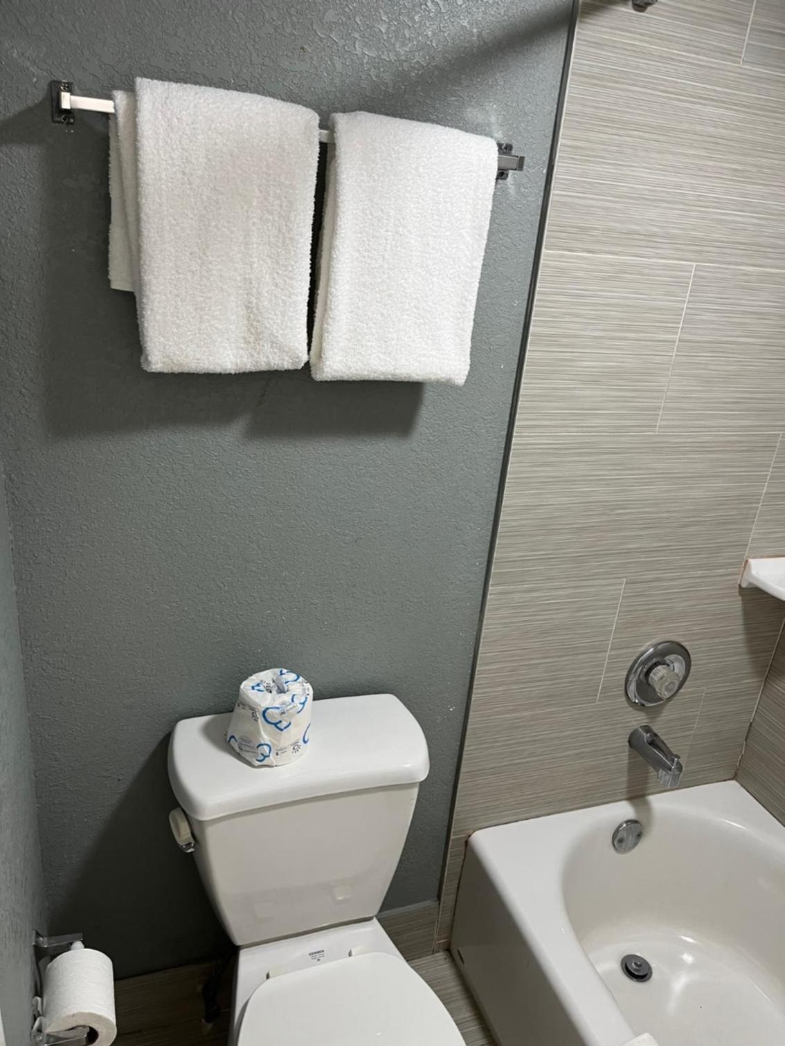 Brandon Motor Lodge photo 38