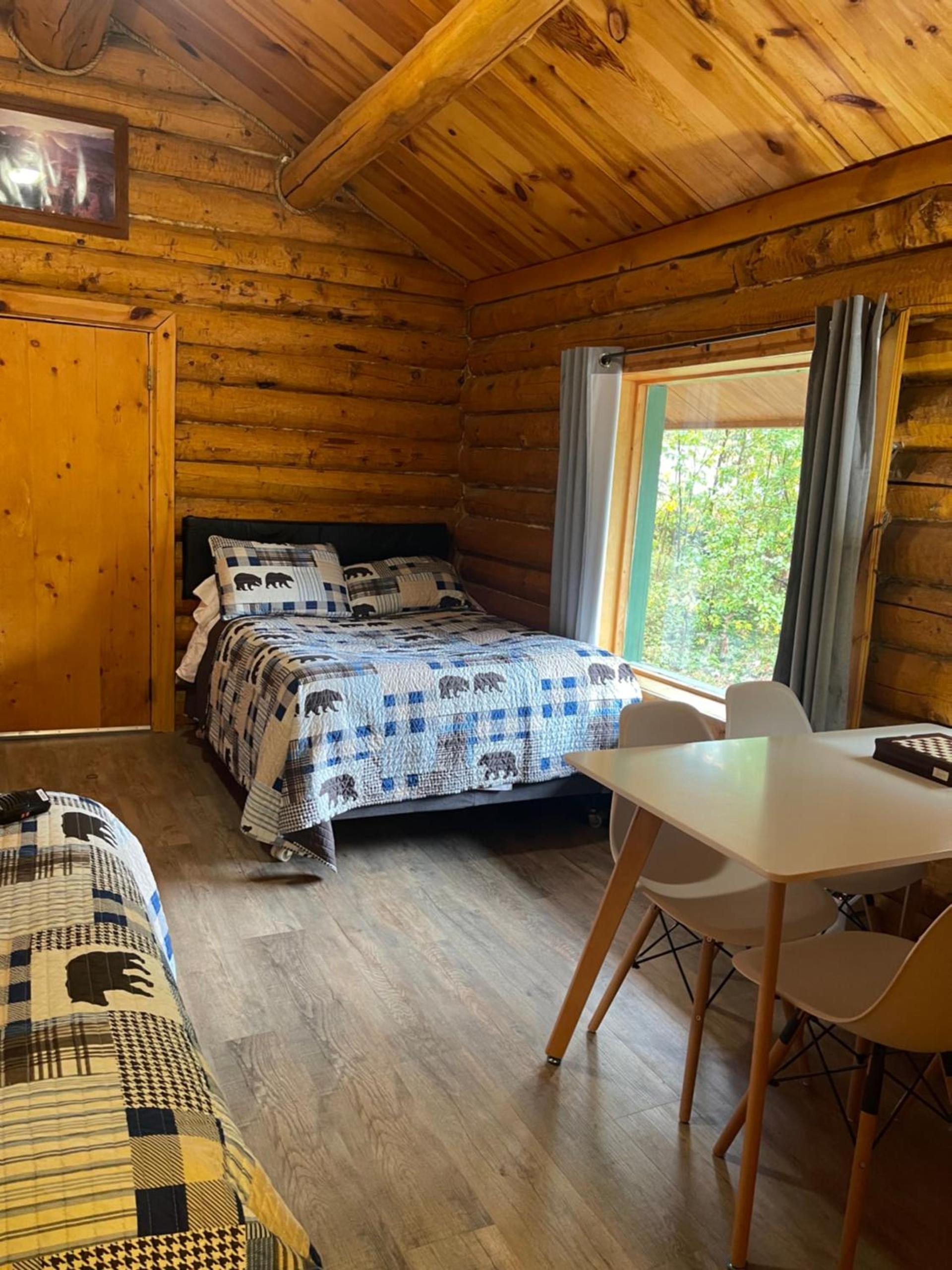 Carlo Creek Cabins photo 66