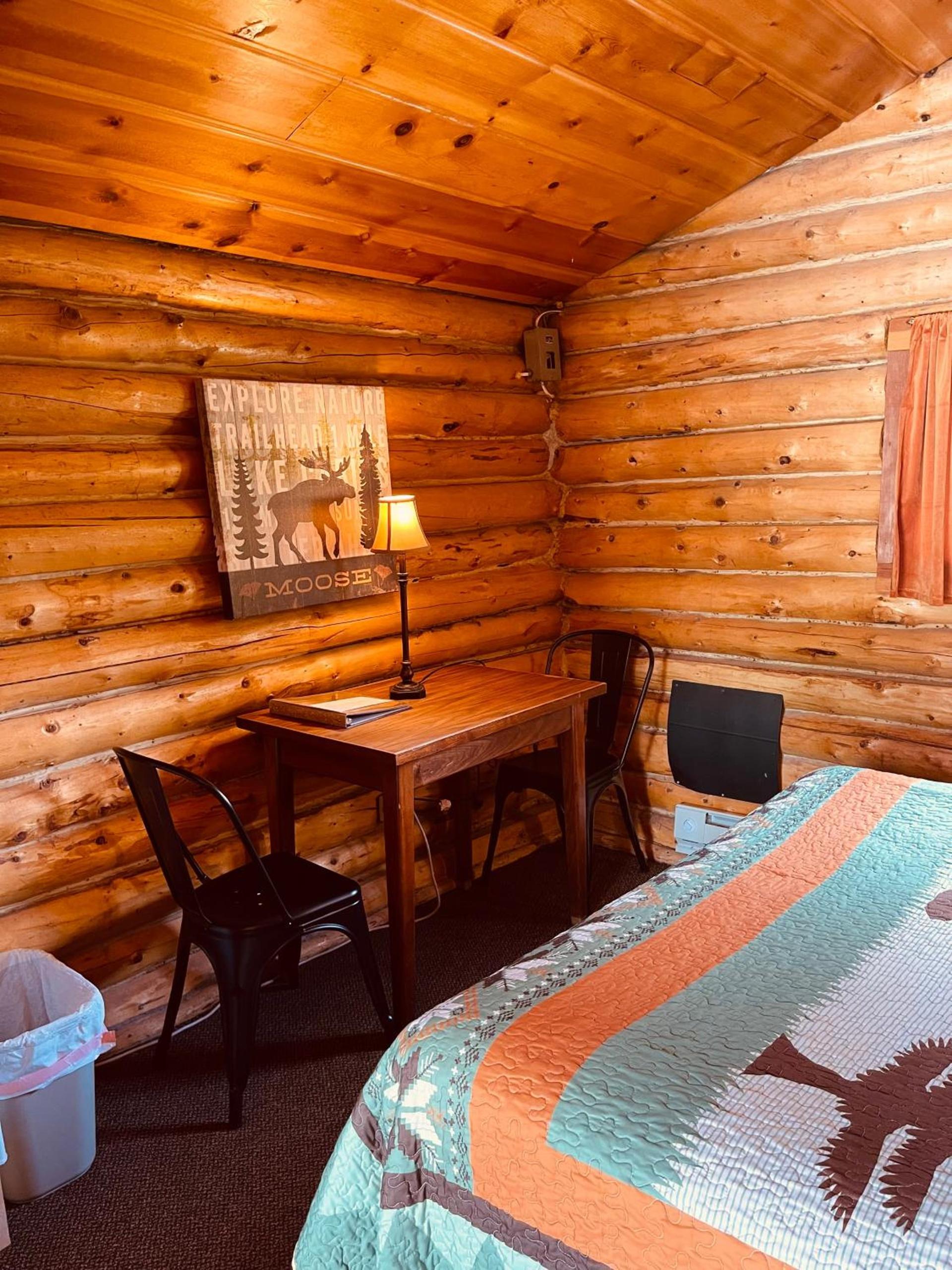 Carlo Creek Cabins photo 76