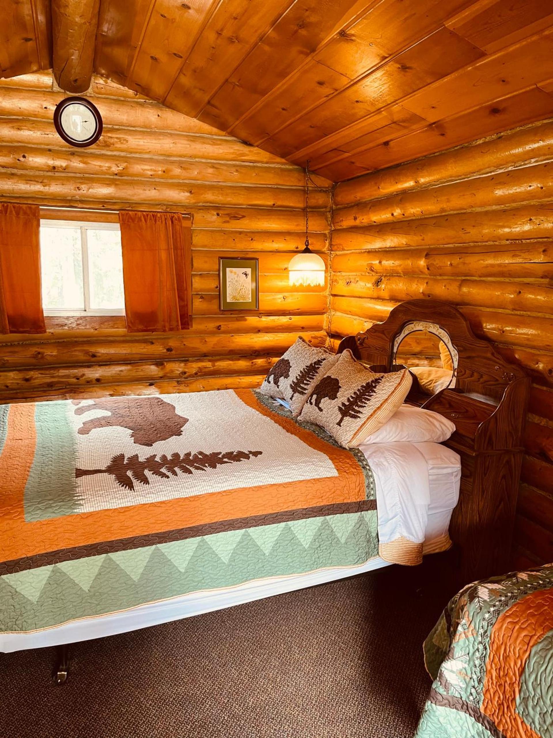 Carlo Creek Cabins photo 74
