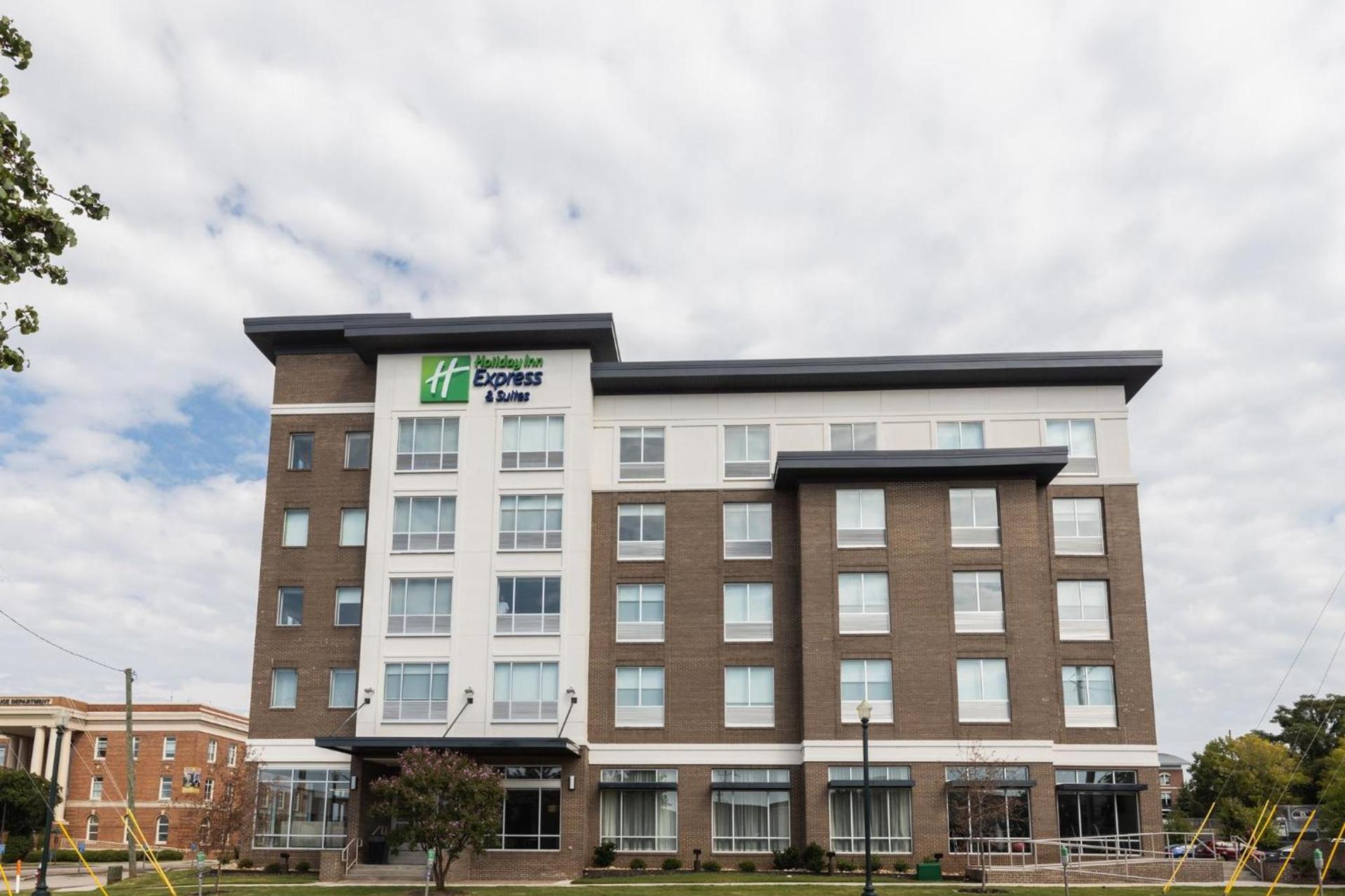 Holiday Inn Express & Suites Columbia Downtown The Vista by IHG photo 1