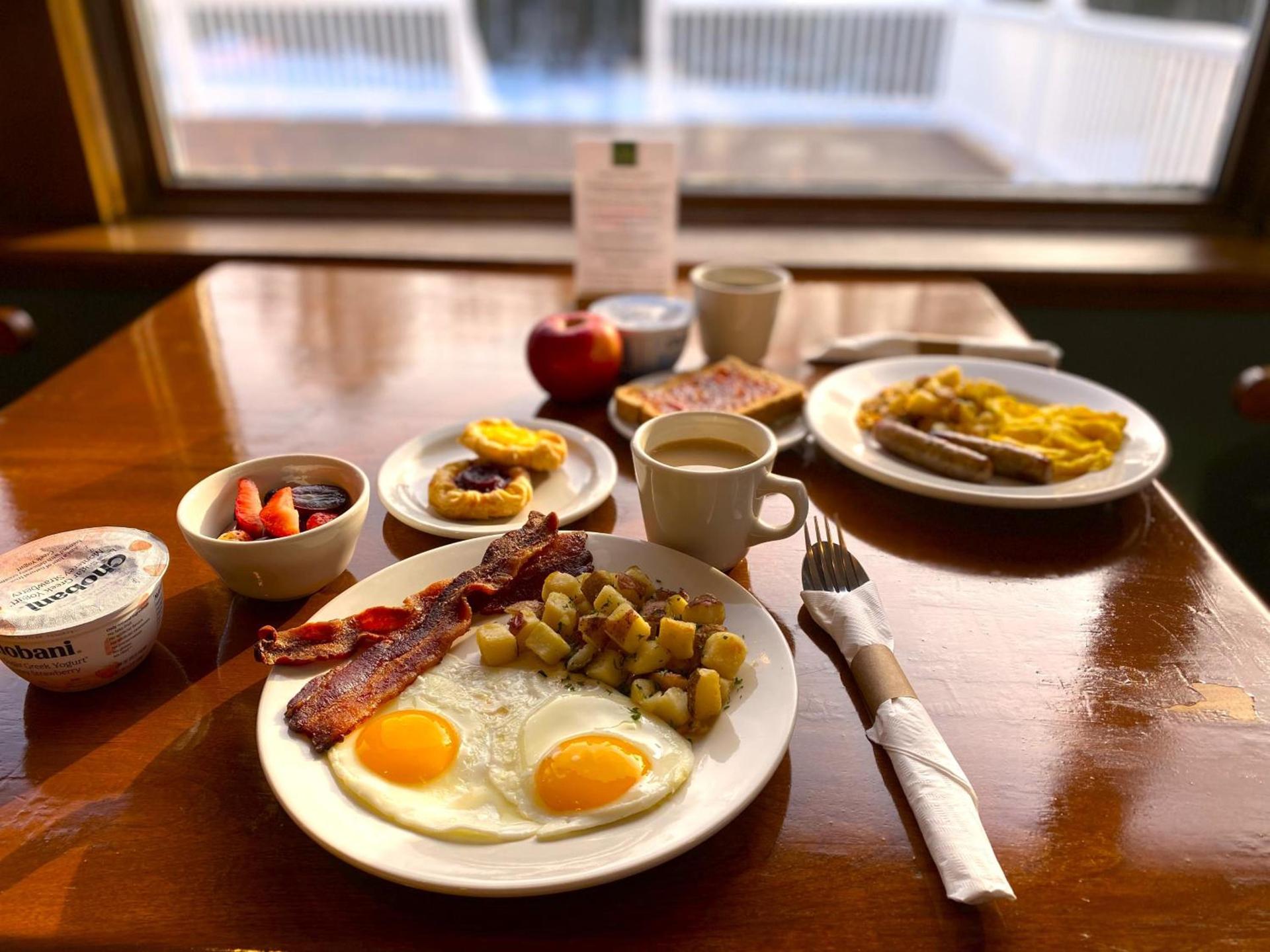 Cranmore Mountain Lodge Bed & Breakfast photo 20