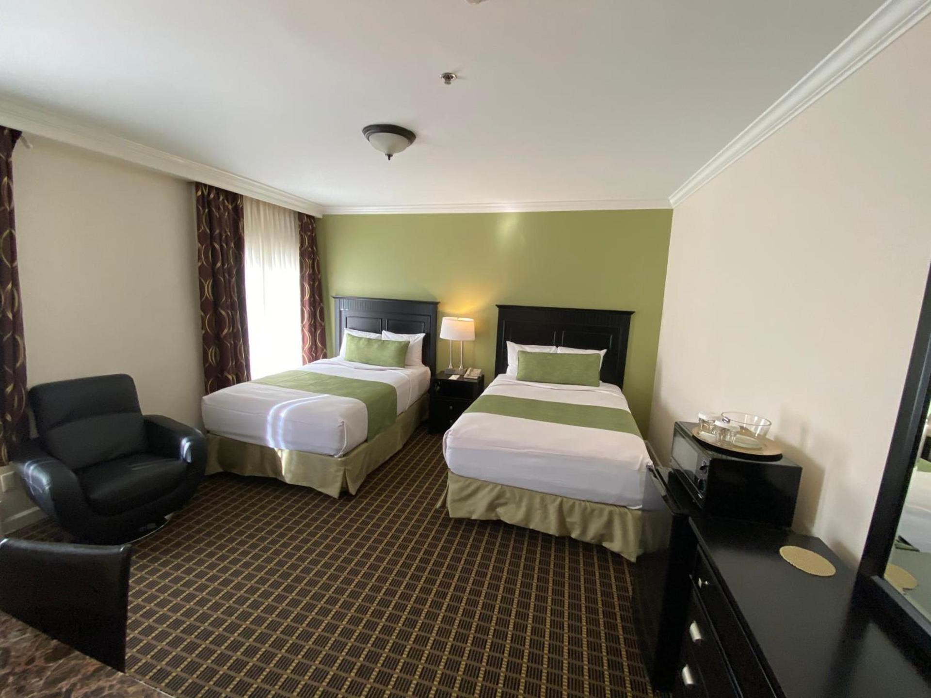 The Wilshire Grand Hotel photo 69