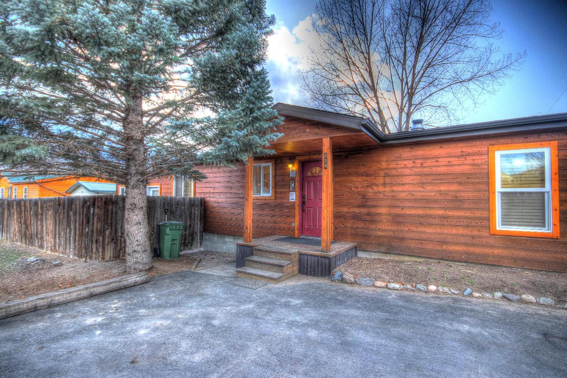 Yellowstone Gateway Inn photo 40